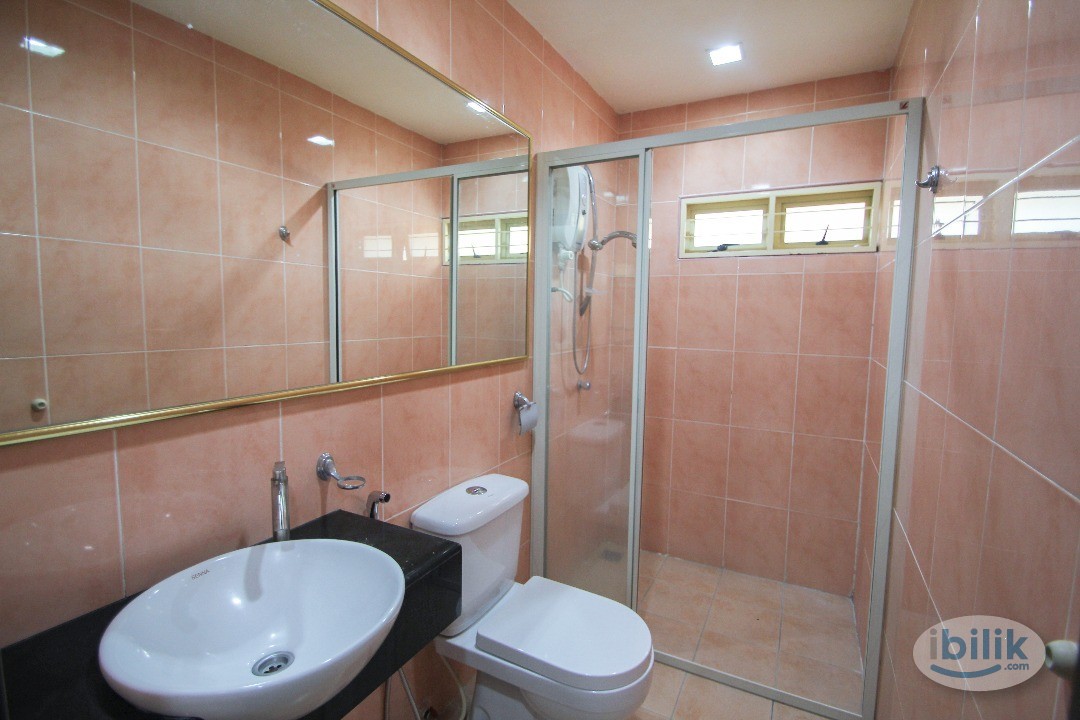 Medium room attached with Private Bathroom for rent at East lake residence - Image 4