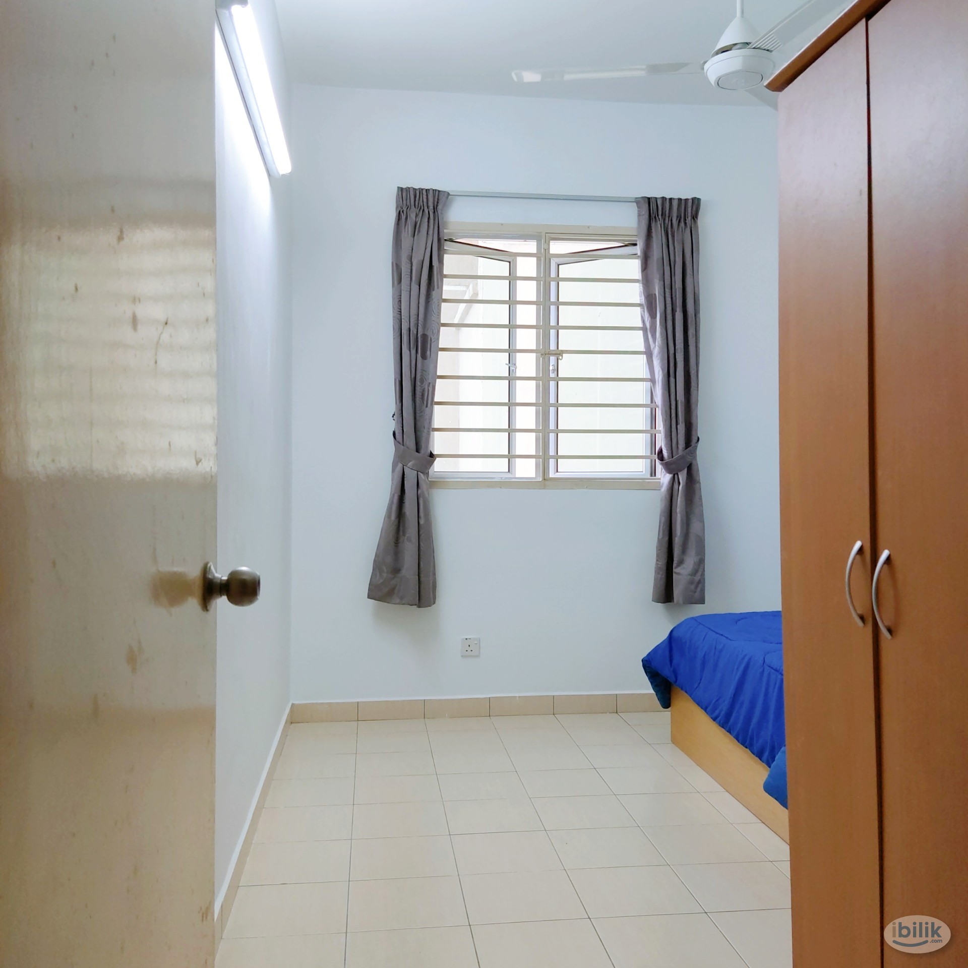 Middle Room, Just Fan, 24 Hr Safe Security near Hosp Putrajaya, Cyberjaya, Mines, Bukit Serdang, Univ 360, IOI City Mall - Image 2