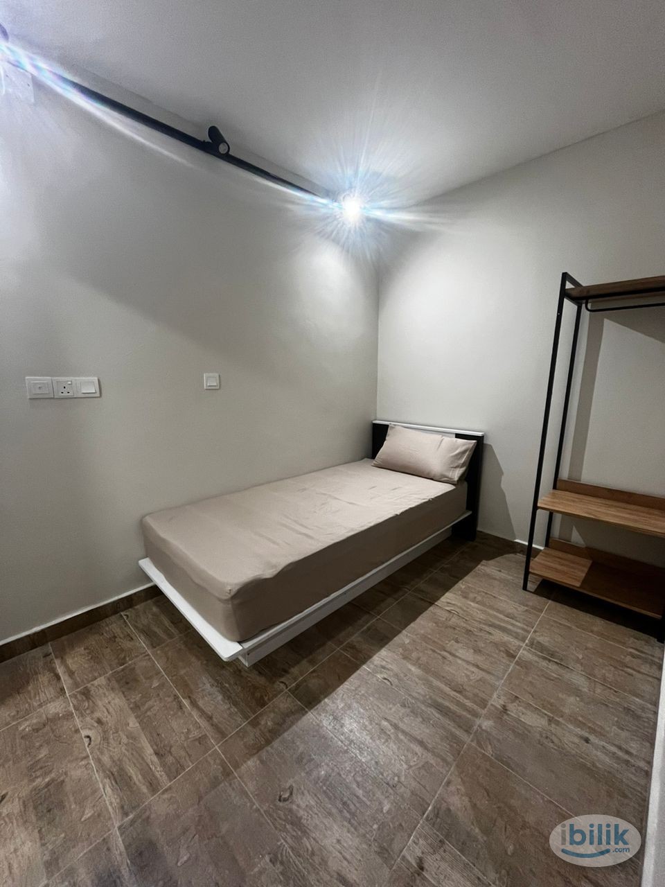 5 mins walking distance to TIMES SQUARE MALL 🛍️🛍️ - Image 1