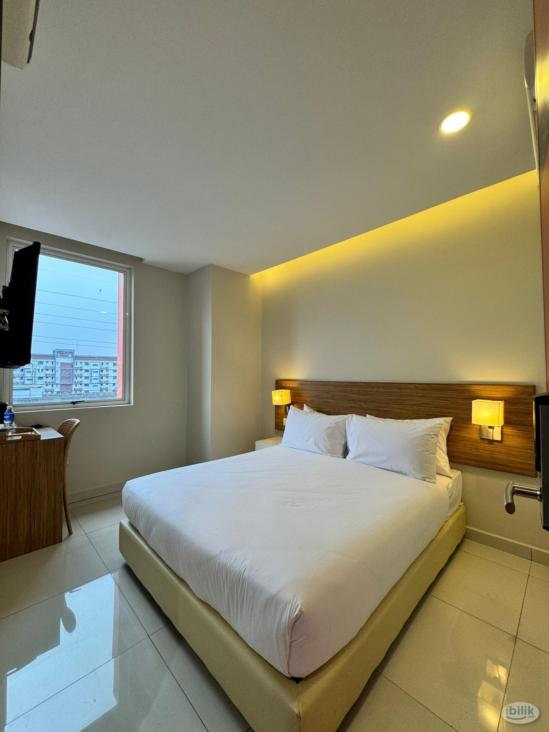 Co-Living Room🏡 3min distance to LRT Kelana Jaya Station🚶🚂 Free High Speed Wifi🌐 - Image 1