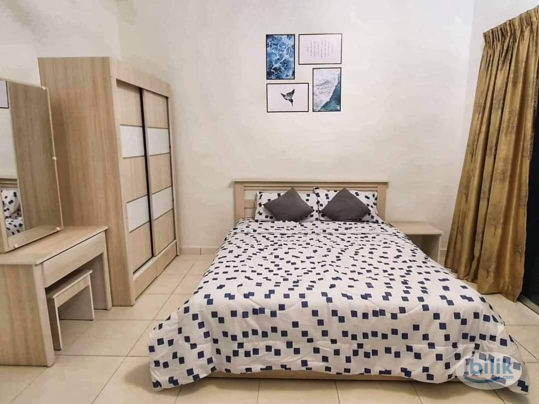 New Cozy Room located Golden Triangle Relau - Image 1