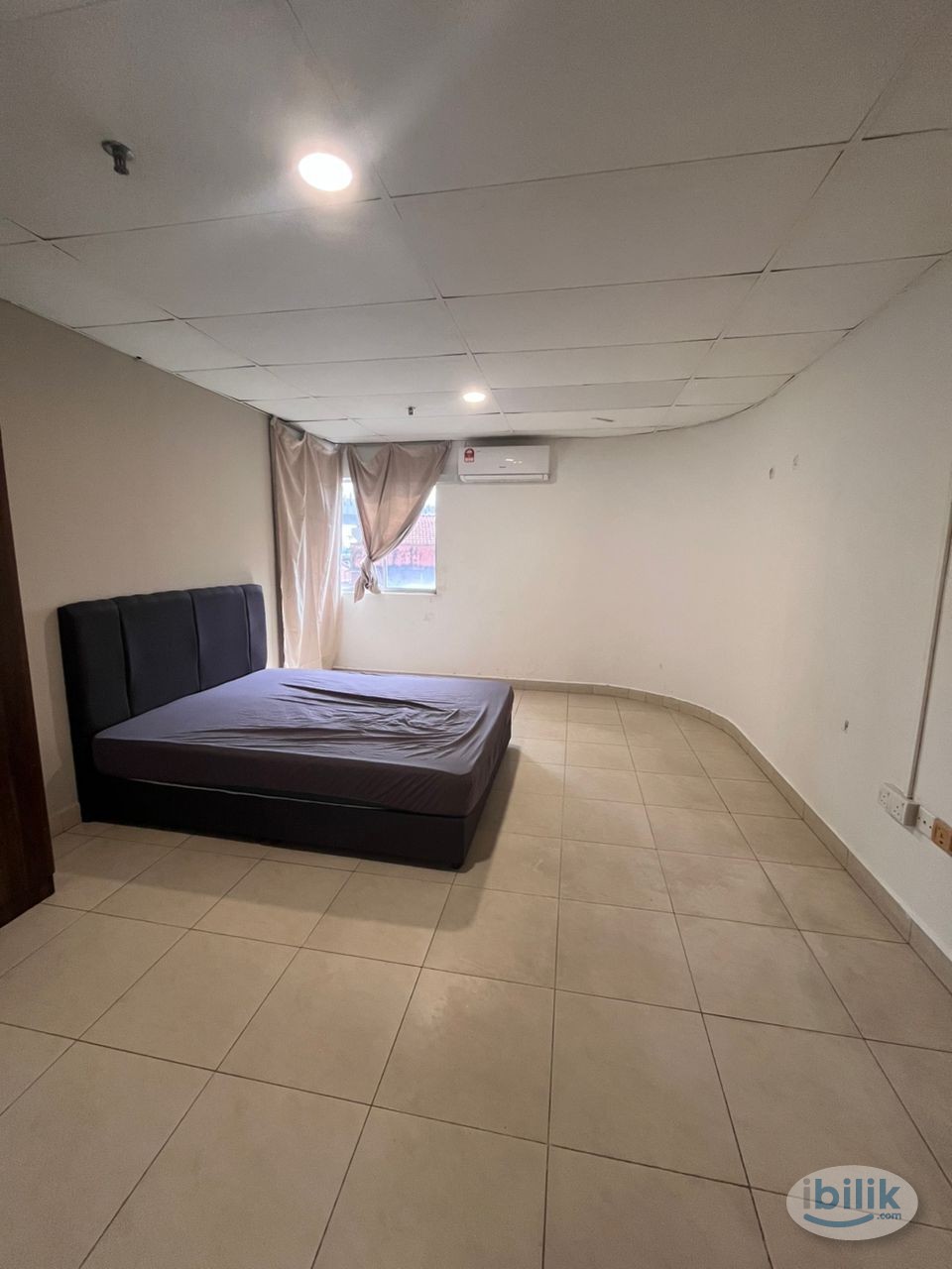 🚗 5 Mins to JB City Square & CIQ! Cozy room, FREE WiFi, and zero deposit! 🌟🍽️ - Image 2