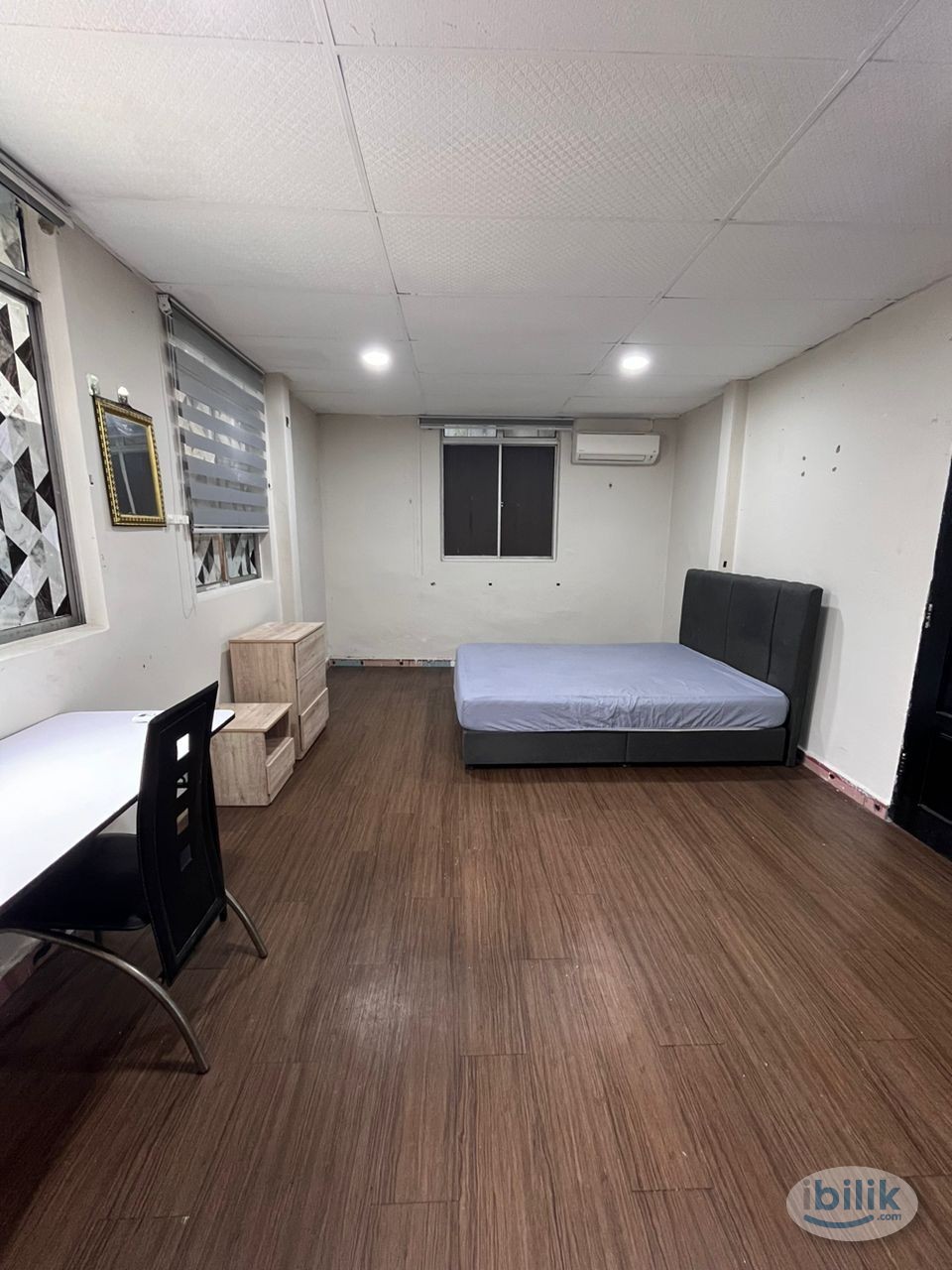 🏙️ Steps from Midvalley & KSL! Modern stay with WiFi, private bathroom & zero deposit! 💼✨ - Image 5
