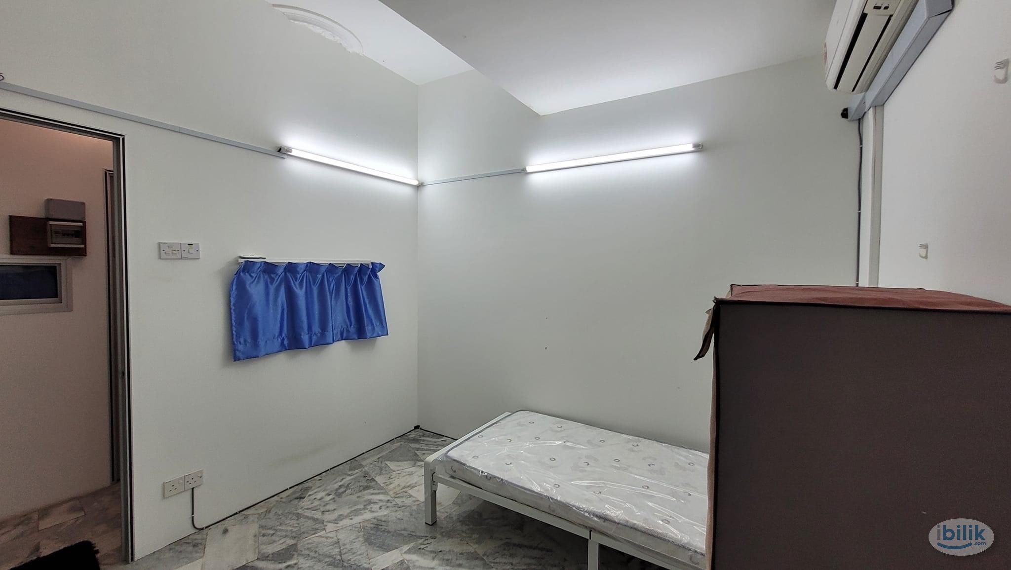 🔑Single room @ taman wawasan puchong, free electricity, zero deposit - Image 1