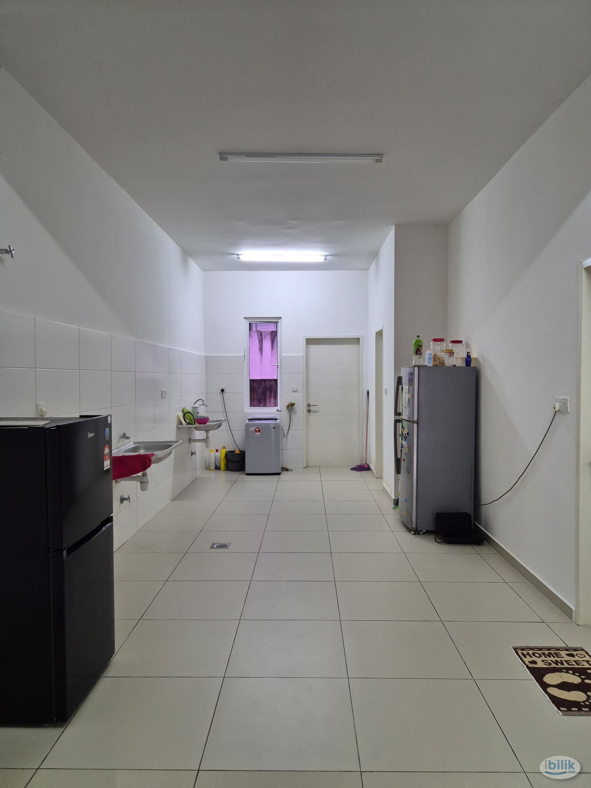 Middle Room at Sendayan, Seremban - Image 4