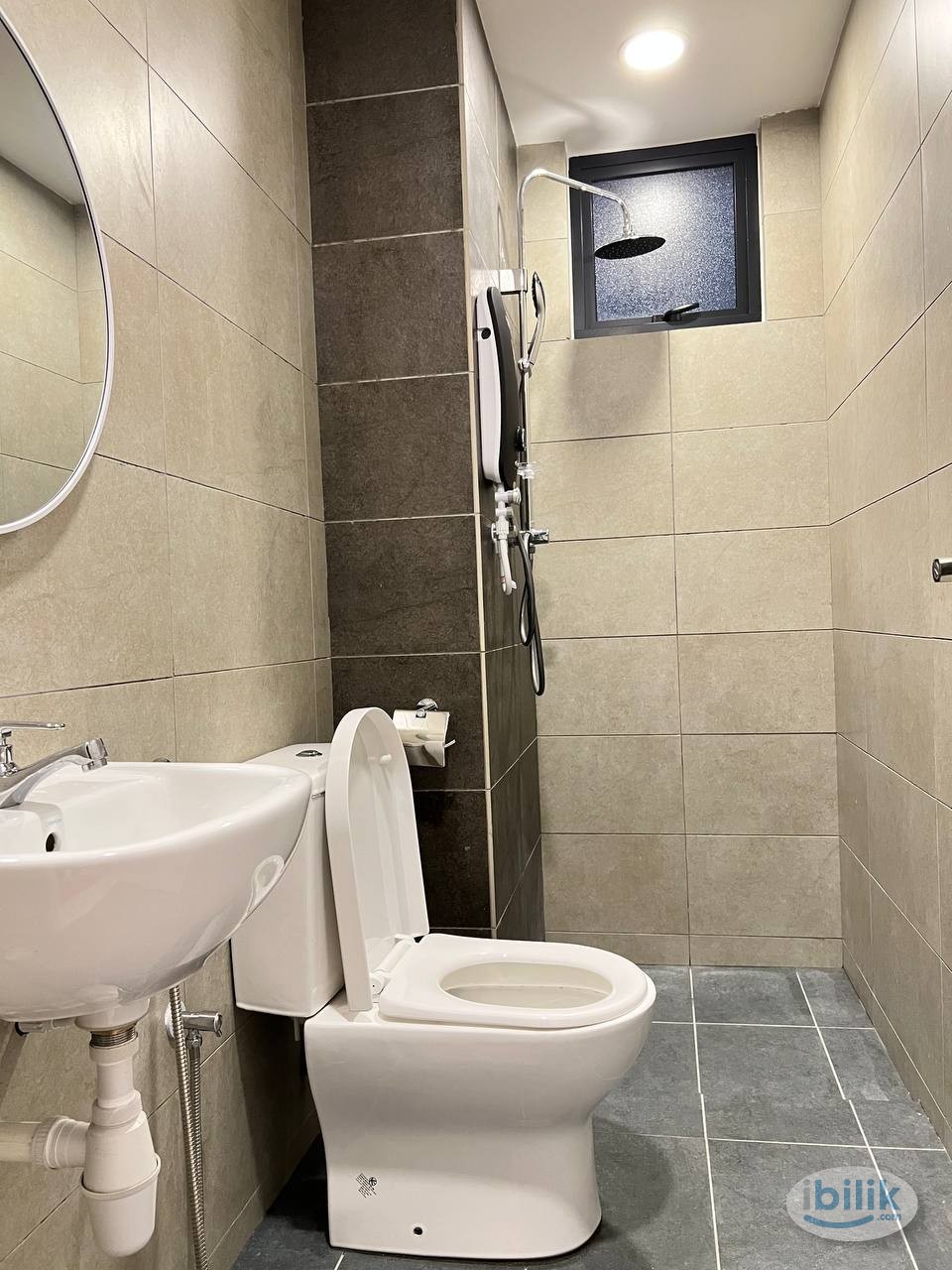 No Deposit - direct to KL SENTRAL‼️Fully Furnished Queen Bed Room Near LRT ARA DAMANSARA - Image 5
