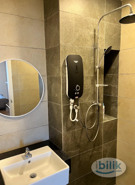 No Deposit - direct to KL SENTRAL‼️Fully Furnished Master Room Near LRT ARA DAMANSARA - Image 3
