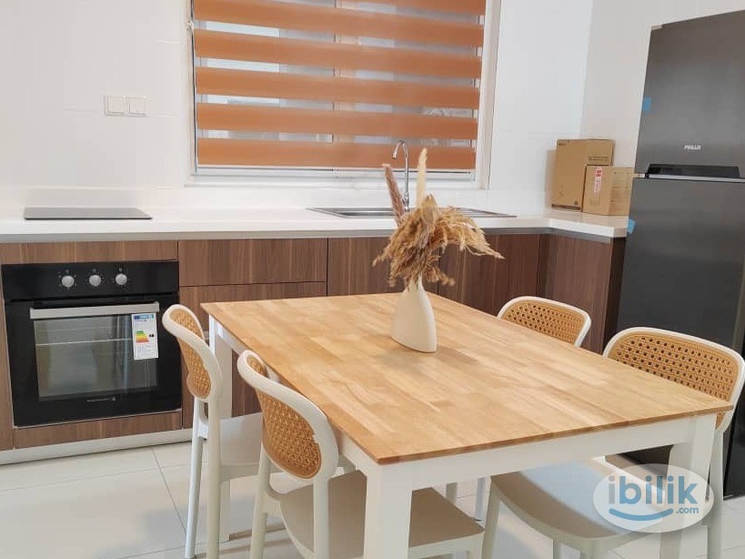Master Room at Nadayu 801 @ Subang Murni, Shah Alam - Image 1