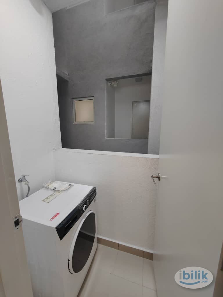 Master Room at Nadayu 801 @ Subang Murni, Shah Alam - Image 2