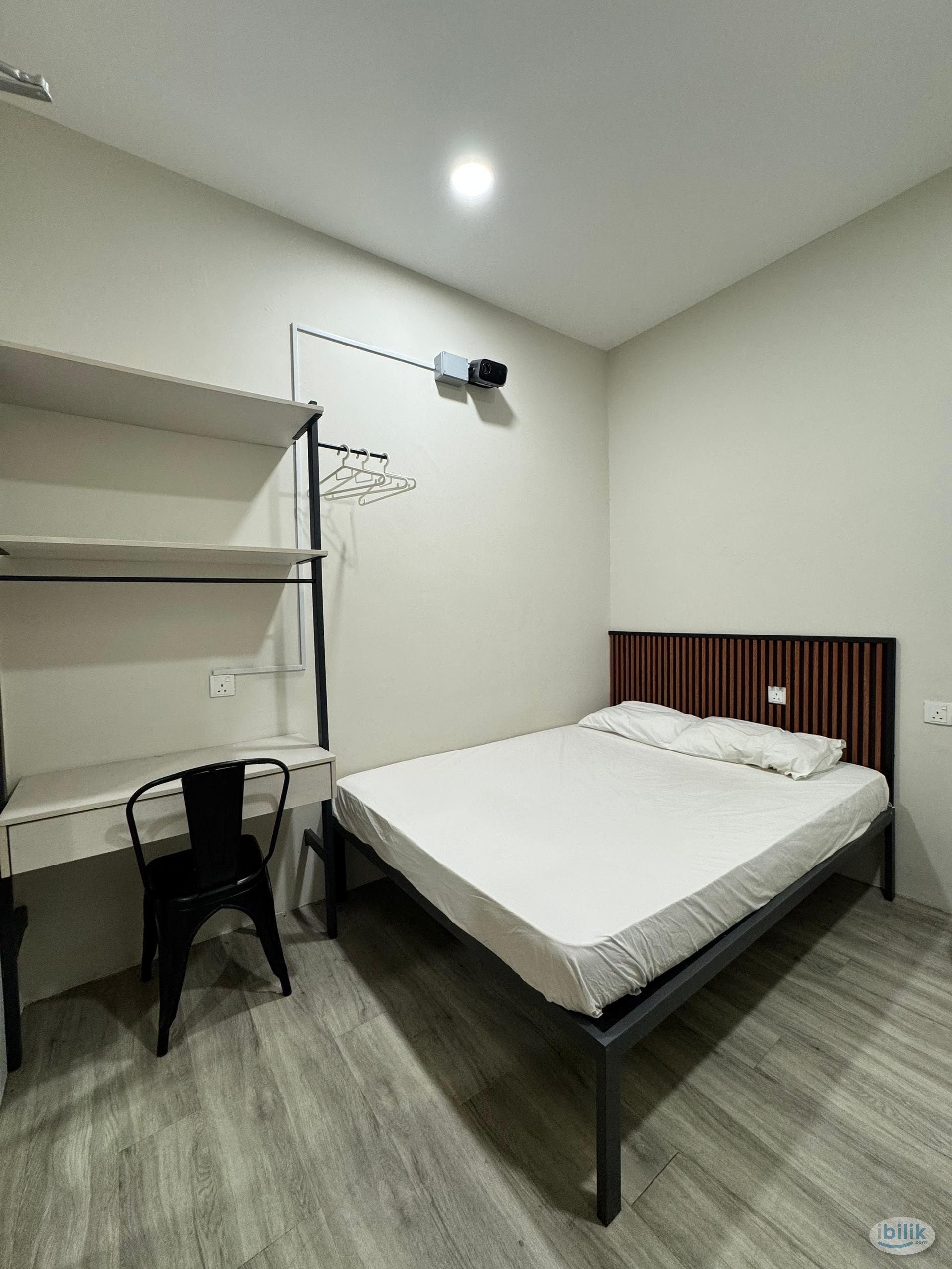 Great Spacious room at USJ 21 Subang Jaya 🤩 Free WiFi 🤯 Zero Deposit - Image 3