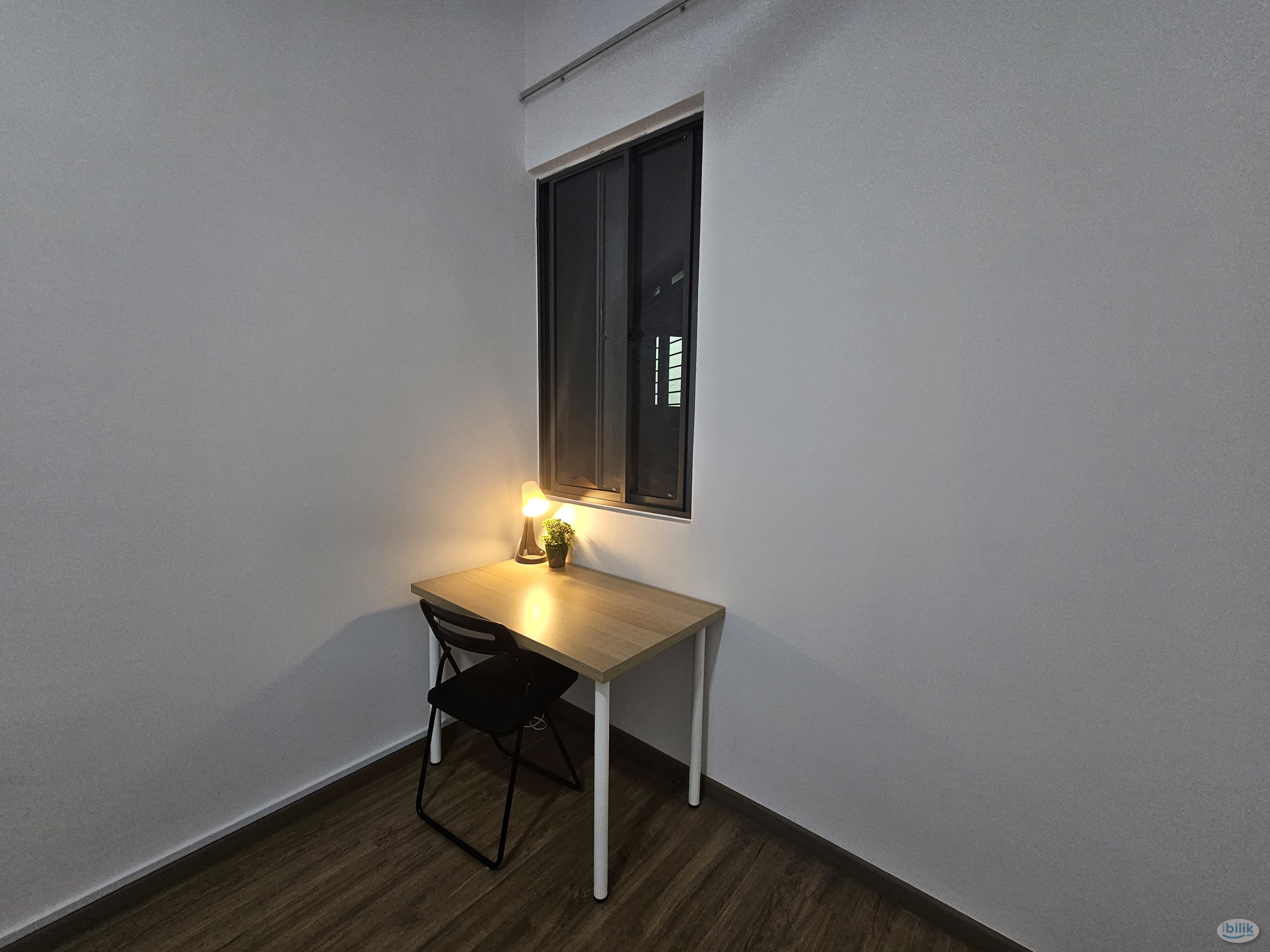 MEDIUM ROOM CHEAPEST RENT - Image 1