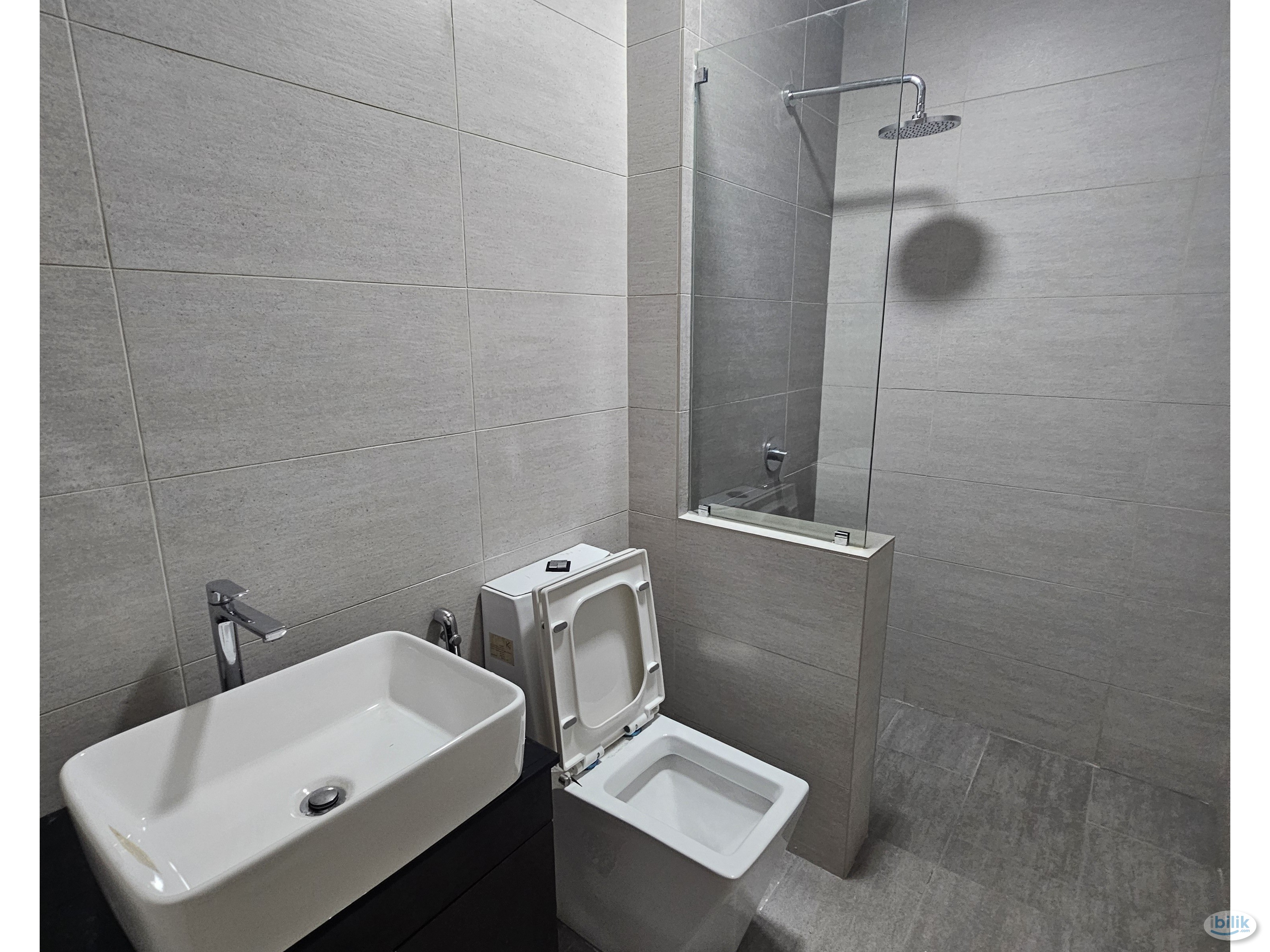 MEDIUM ROOM CHEAPEST RENT - Image 2