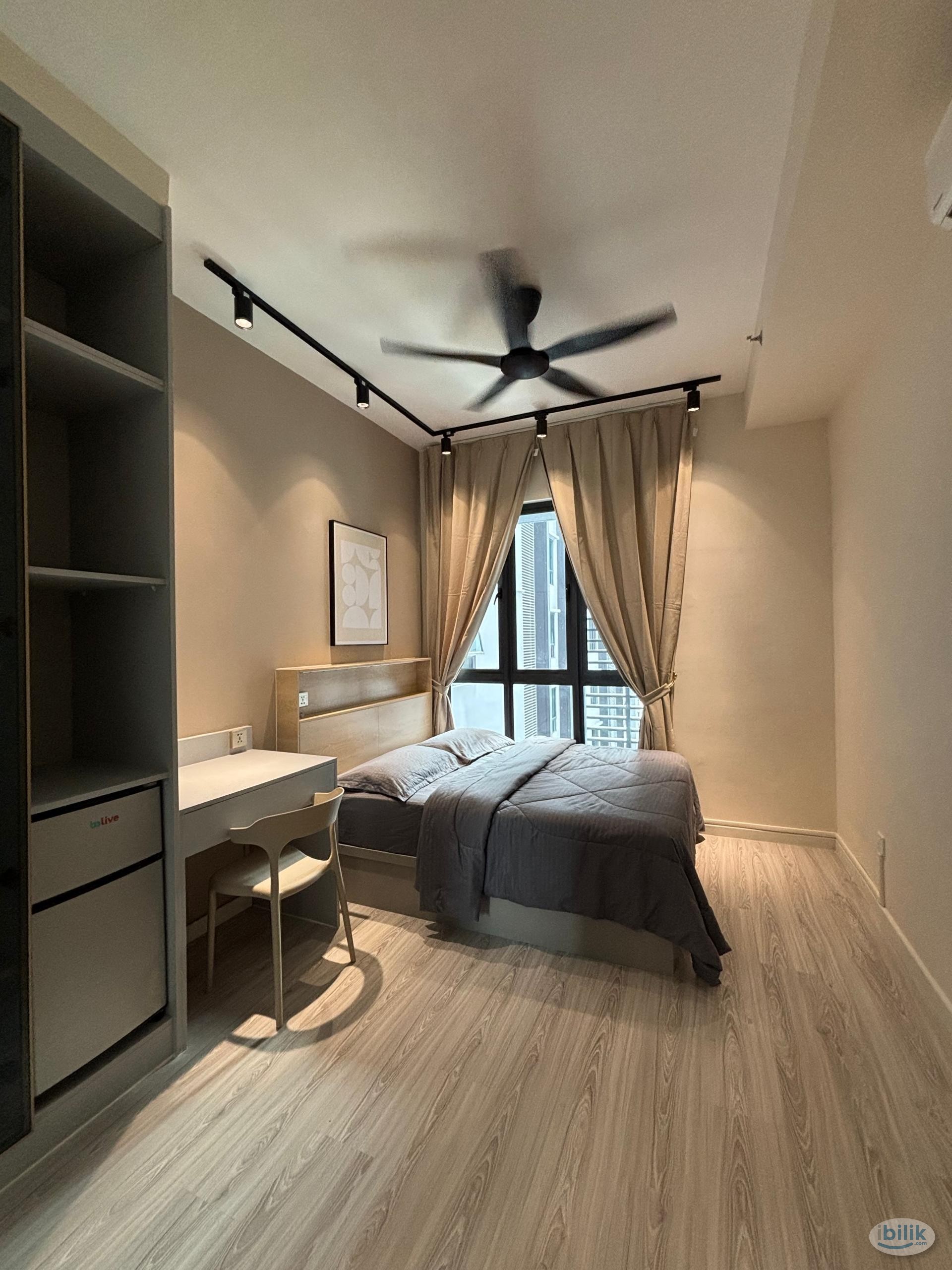 No Deposit - direct to TRX MALL‼️Fully Furnished Master Room Near MRT PUTRA PERMAI - Image 1