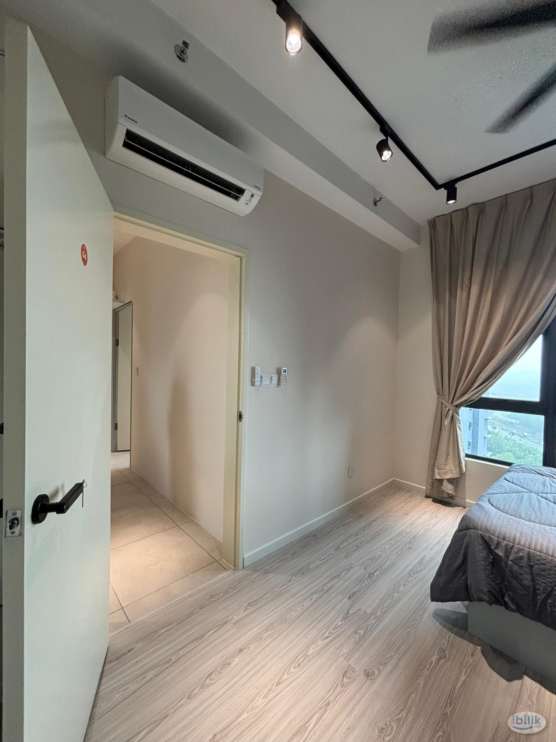 CO-LIVING MASTER ROOM TO RENT AT SERI KEMBANGAN ✨ - Image 2