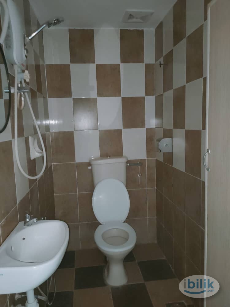 Zero Deposit ❗❗❗ Single Room attached with bathroom at SS3 Petaling Jaya near LRT Kelana Jaya 😍  SS3,Selangor - Image 1