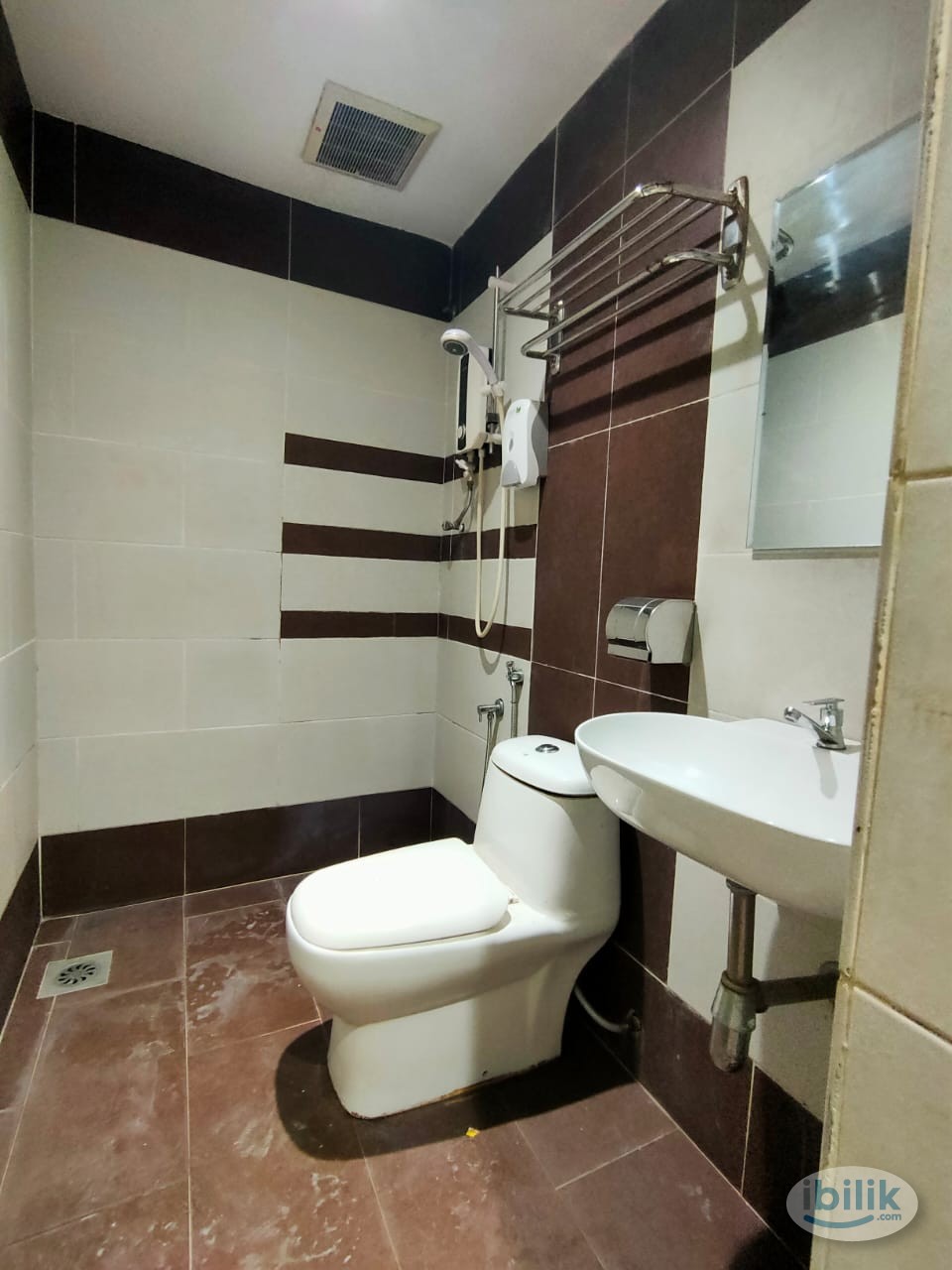 Master Room at Seksyen 7, Shah Alam - Image 2