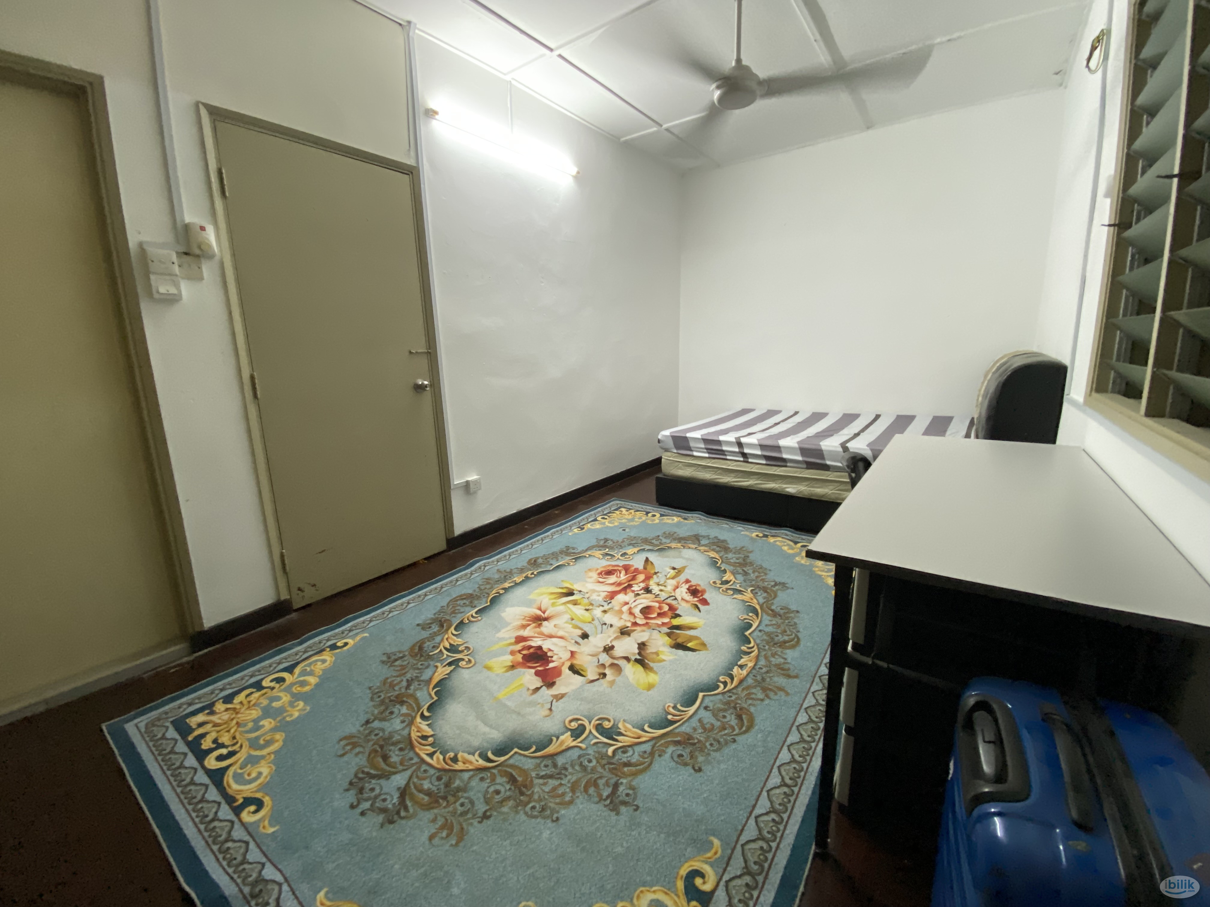 ~Limited FEMALE UNIT~ 👩🏻9 minute 🚶‍♀️to MRT🚂, Exclusive Female Master Room near Bangsar Village Mall & Bangsar LRT & Ban - Image 2