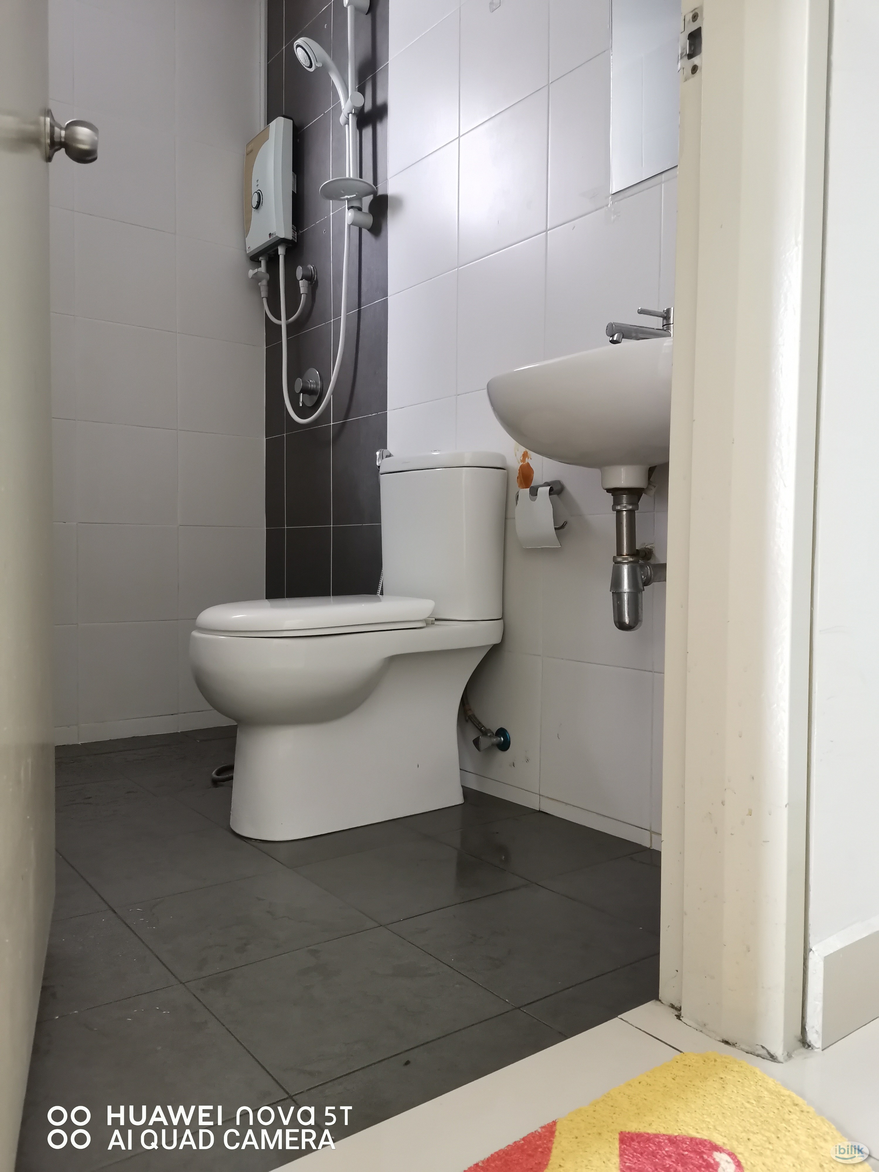 ROOM FOR RENT AT PACIFIC PLACE NEAR LRT ARA DAMANSARA - Image 3