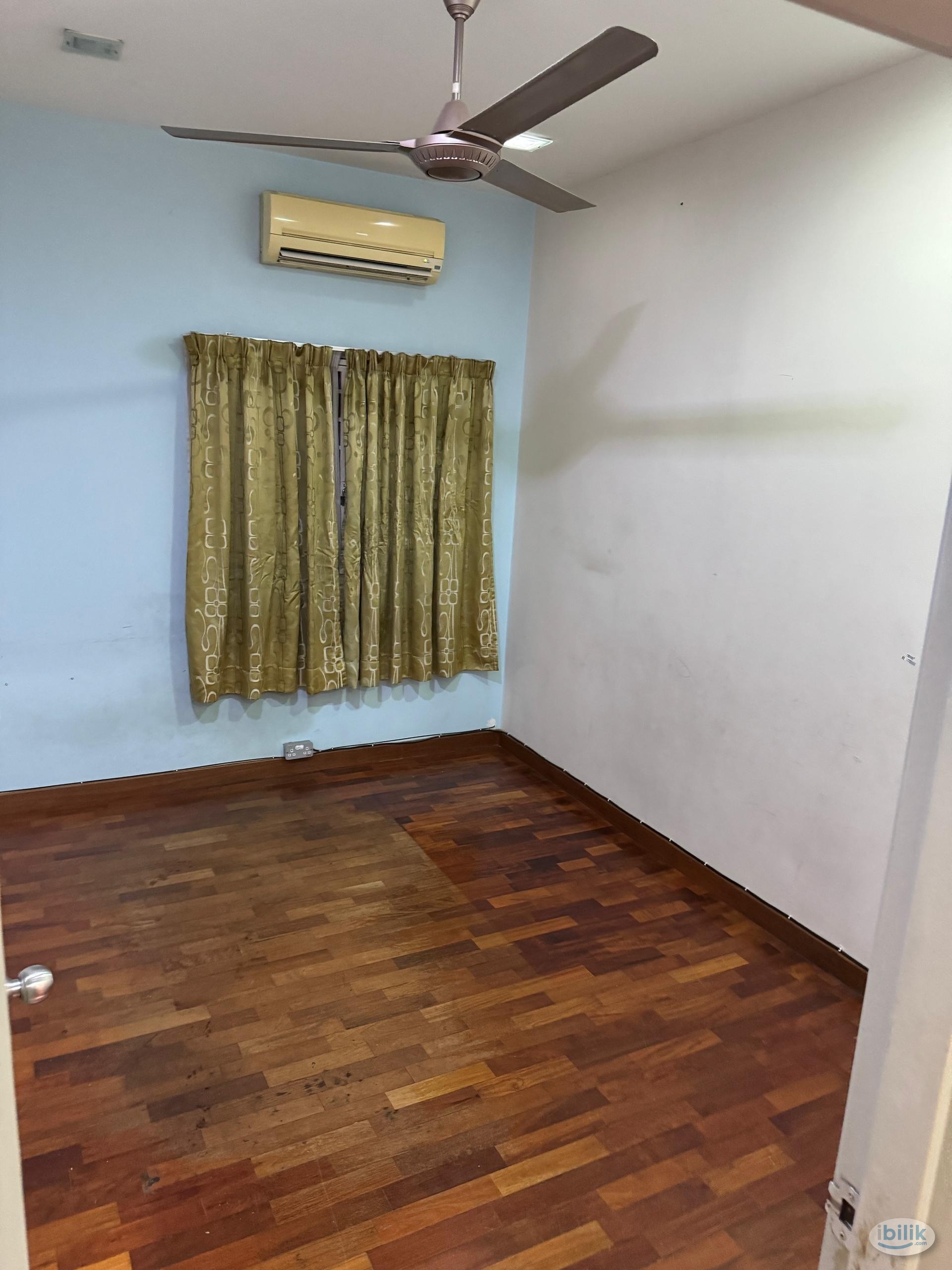 FEMALE ONLY - Middle Room at GreenHills 2 Bukit Rimau Shah Alam near columbia asia aeon big jalan kebun sungai burong be - Image 1