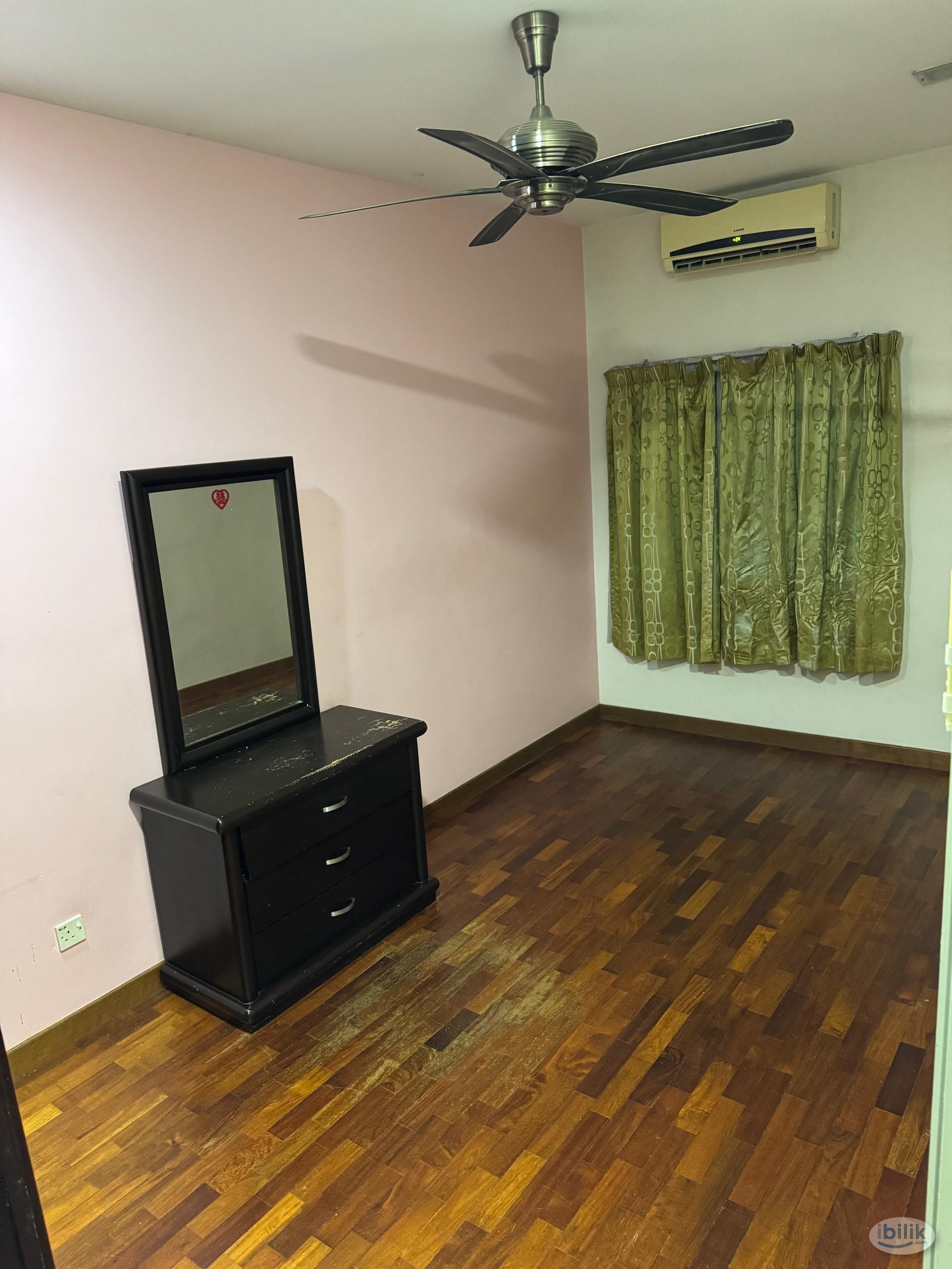 FEMALE ONLY - Middle Room at GreenHills 2 Bukit Rimau Shah Alam near columbia asia aeon big jalan kebun sungai burong be - Image 3