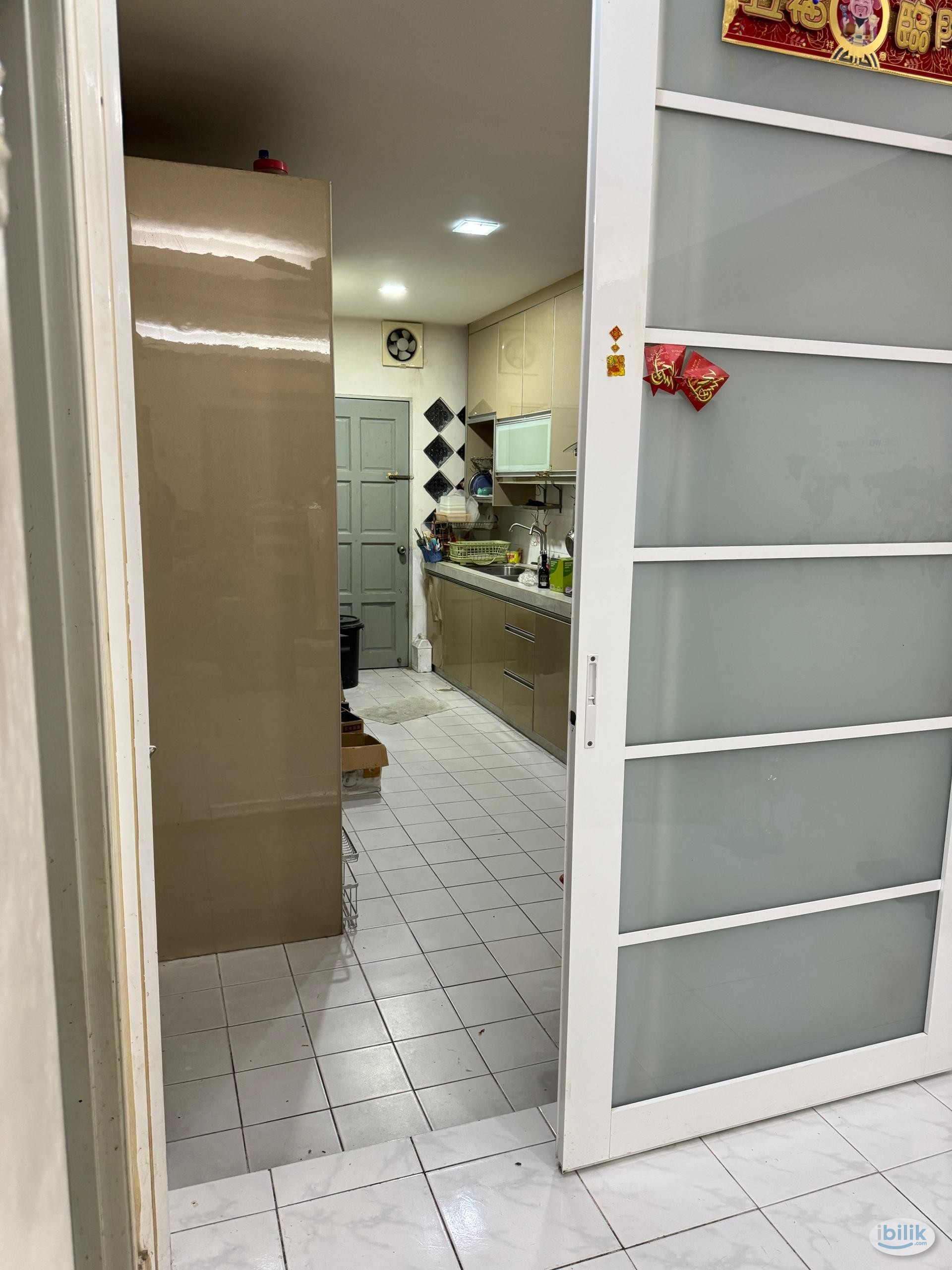 FEMALE ONLY - Middle Room at GreenHills 2 Bukit Rimau Shah Alam near columbia asia aeon big jalan kebun sungai burong be - Image 4