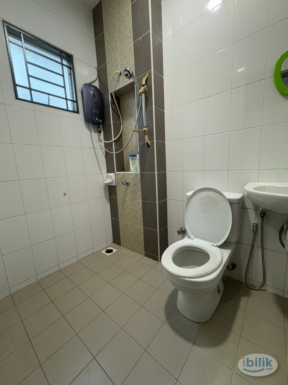 FEMALE UNIT 🎉 6 mins drive to SETIA CITY MALL 🎆🎇🛍️ - Image 4