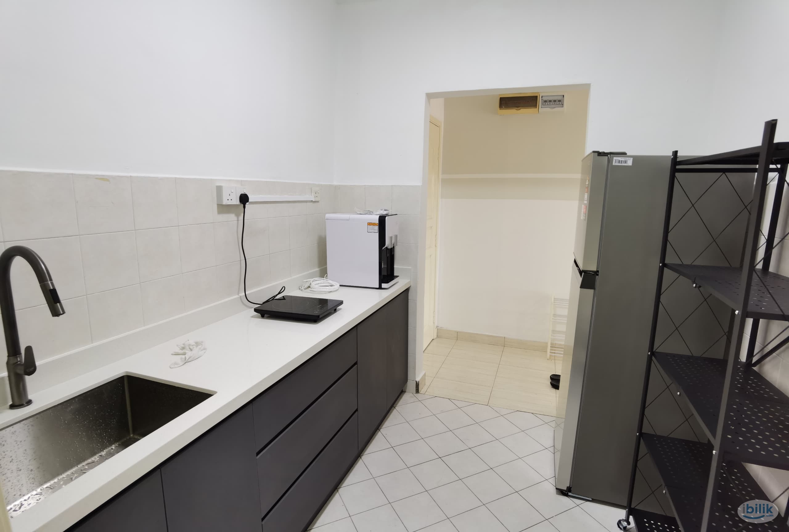 Master Room at Green Avenue, Bukit Jalil - Image 3