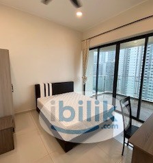 Big Balcony Room (sea view) near CIQ - country garden danga bay - Image 3