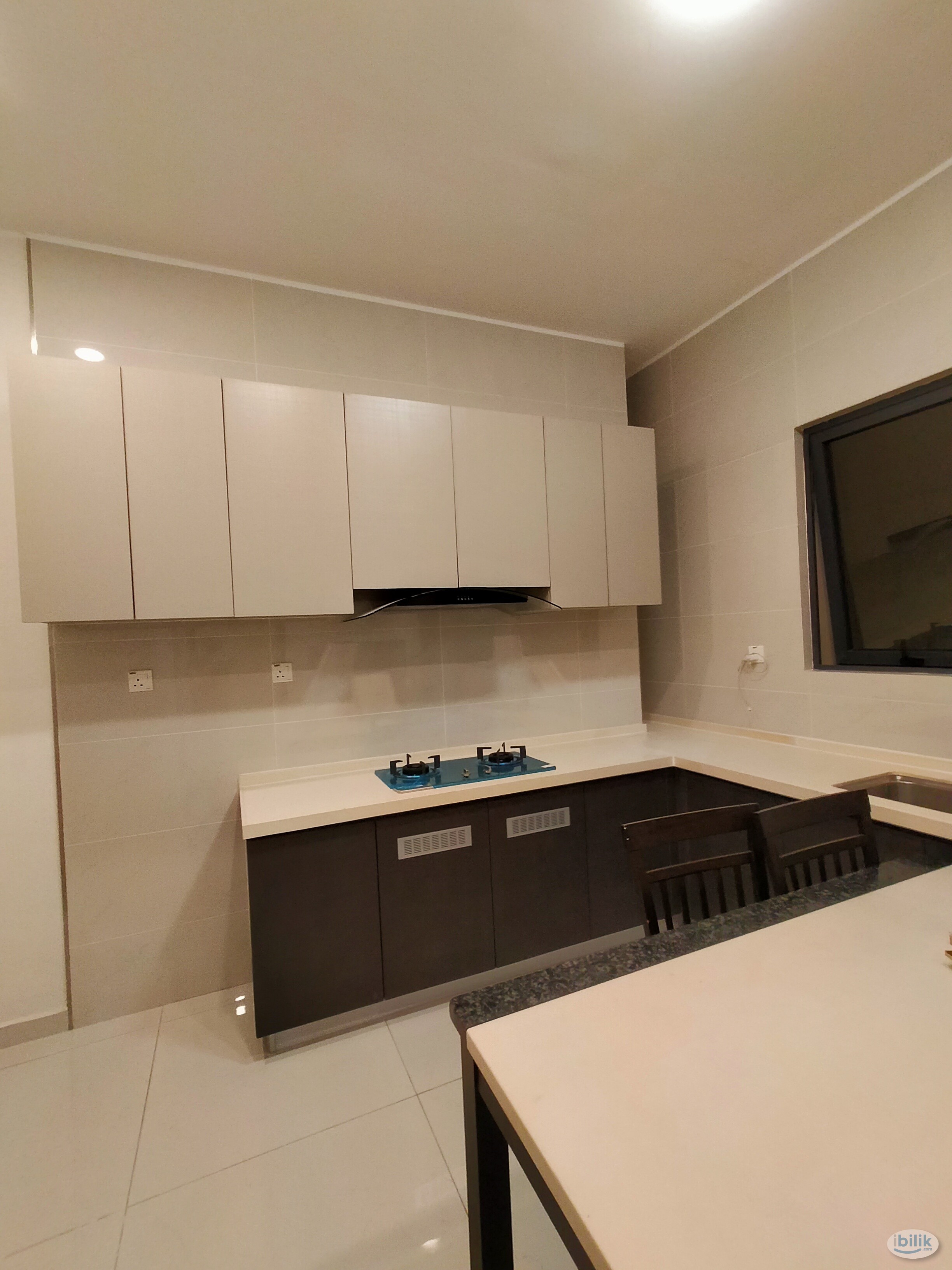 Common room at coutry garden danga bay (near to ciq) -RM600 all in - Image 4
