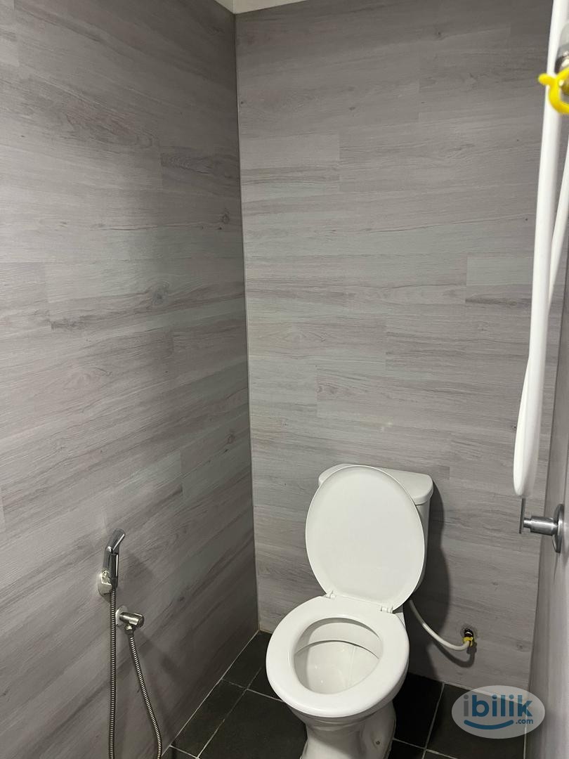Double Single Bedroom at M1 Hotel & Residence, Chow Kit - Image 3