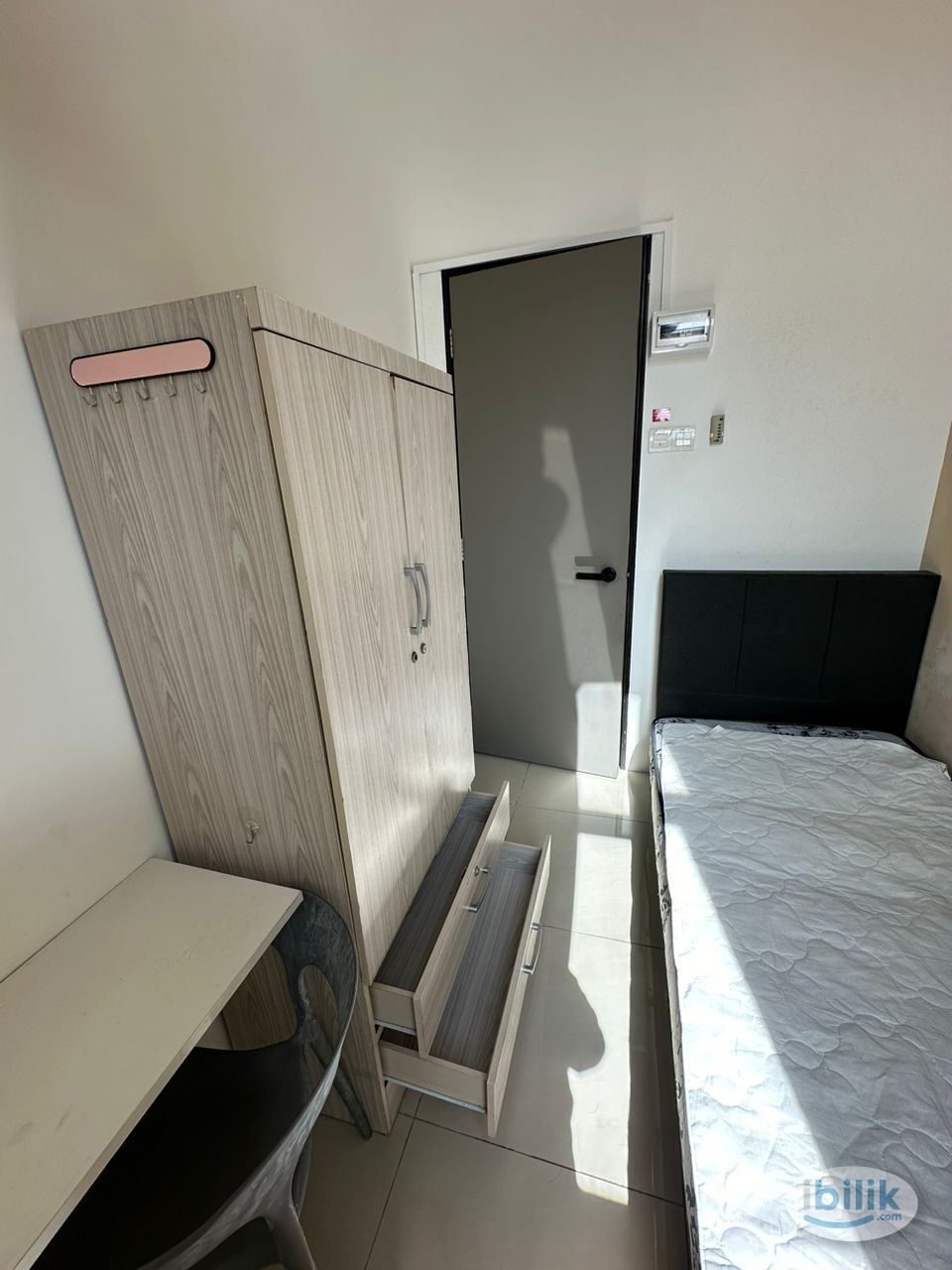 Single Room at Tanjung Tokong, Penang - Image 1
