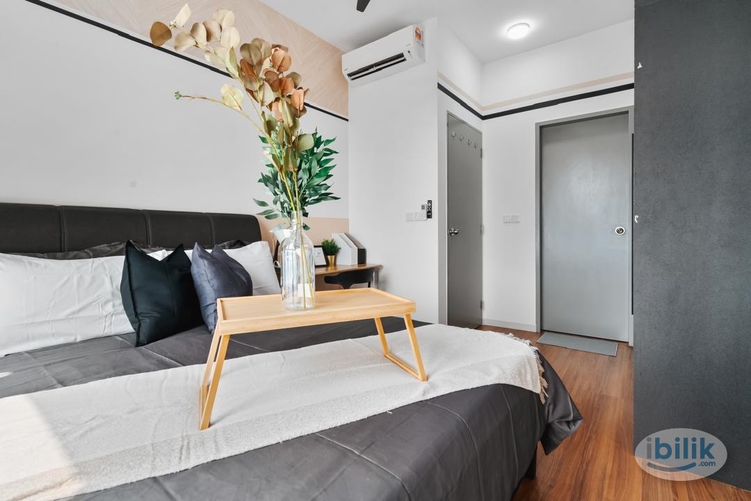 Female unit, fully furnished, attach bathroom, near MRT LRT - Image 2
