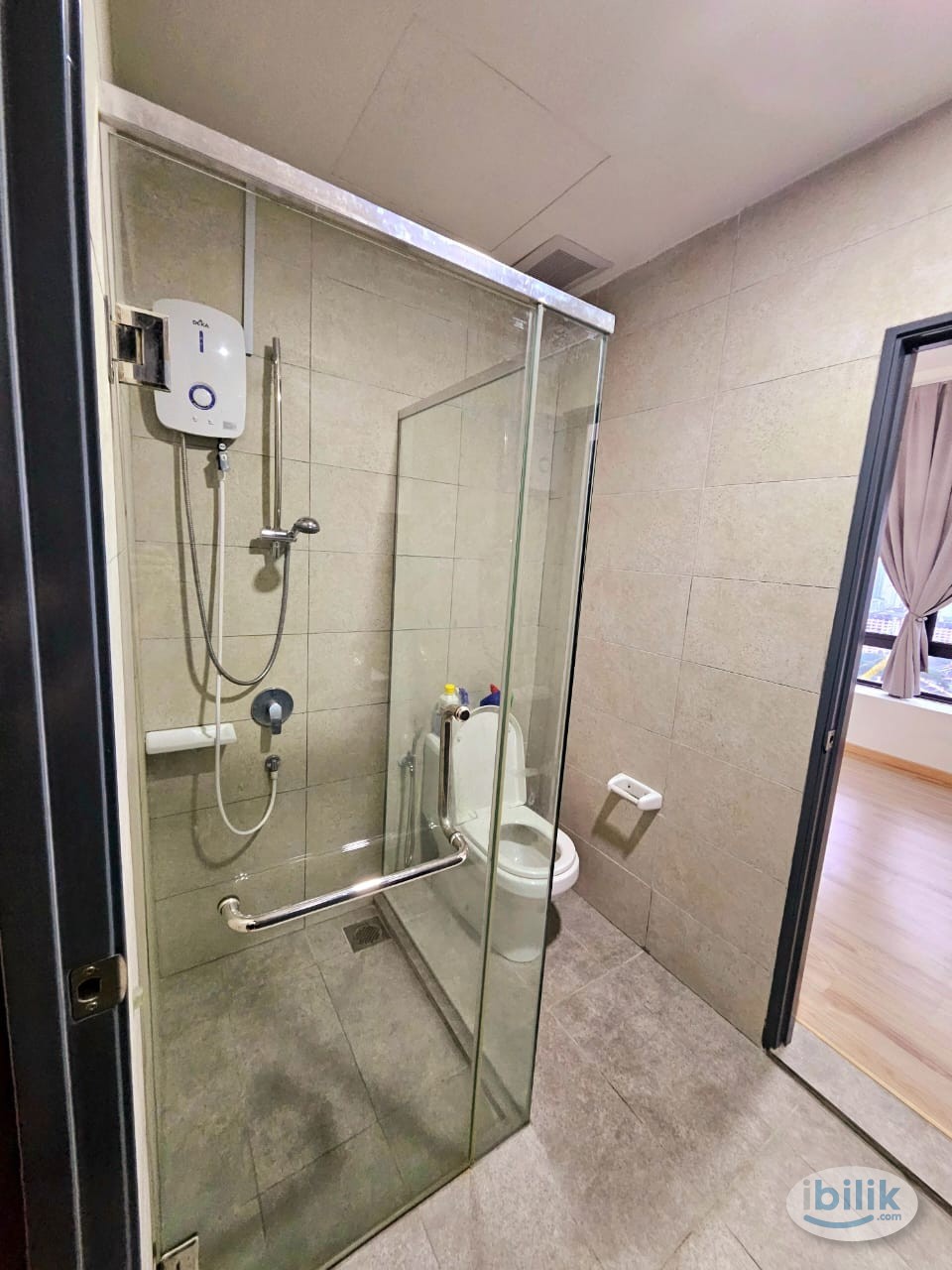 ASTETICA RESINCE @ SERI KEMBANGAN ( BALCONY ROOM ) MIX UNIT - Image 5