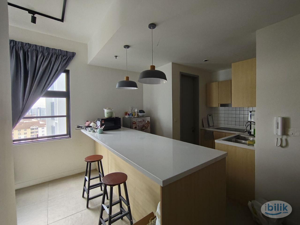 🛏️ Middle Room Rent 🛏️ 🪑Study Table & Chair 🪑 👗Wardrobe 👗 - Image 2