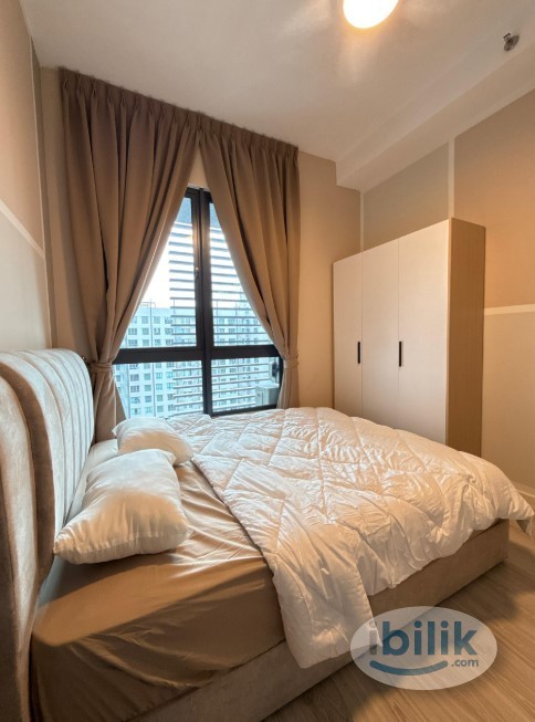 Premium Medium Room Near MRT fully Furnished - Image 1