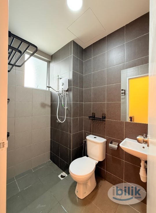 Condominium Akasia Small Room Near LRT Alam Sutera Fully furnish - Image 2