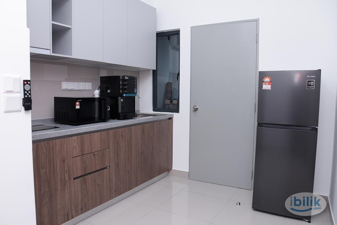 Medium room, fully furnished, near LRT MRT - Image 4