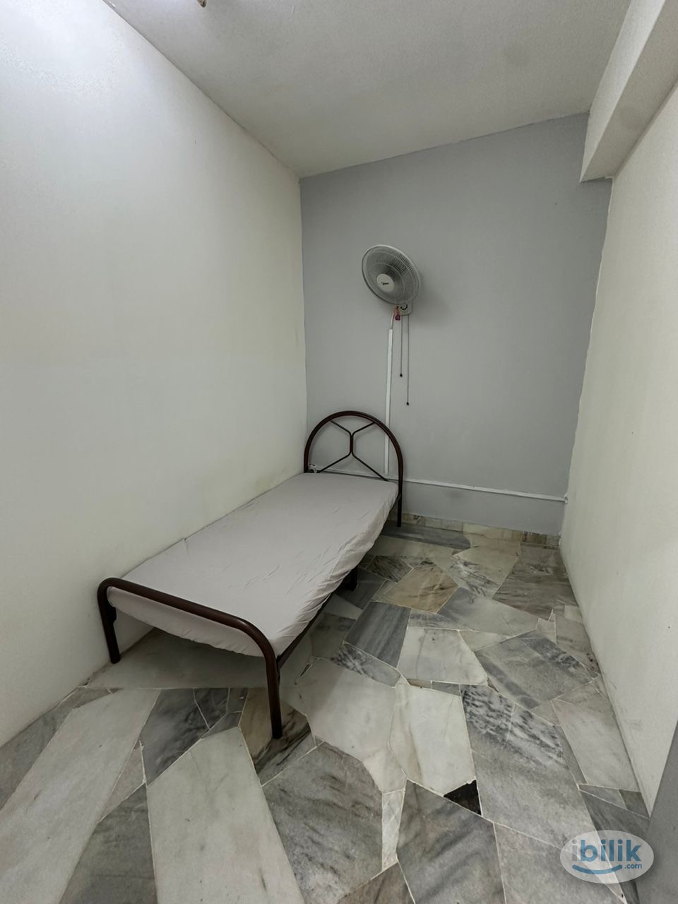 🏡 Single Room for Rent @ Sunway PJS 9 🌟  📍 Prime Location: Near Pinnacle 🏢 | Sunway Medical 🏥 | GEO 🌆 🚶‍♂️ Walking Dista - Image 1