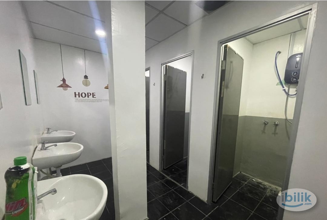 Walking Distance to INTI College & LRT Station Single Room Rent in SS15, Subang Jaya - Image 4