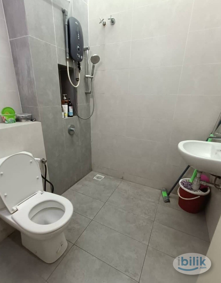 Low Deposit ❗ Female Unit Room + Air-Cond for Rent at SS15 Subang Jaya - Image 4