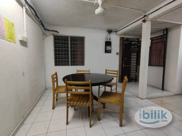 Zero deposit Room in SS15, walking distance to shoplots and LRT. Fully furnished with AC and private Bathroom - Image 5