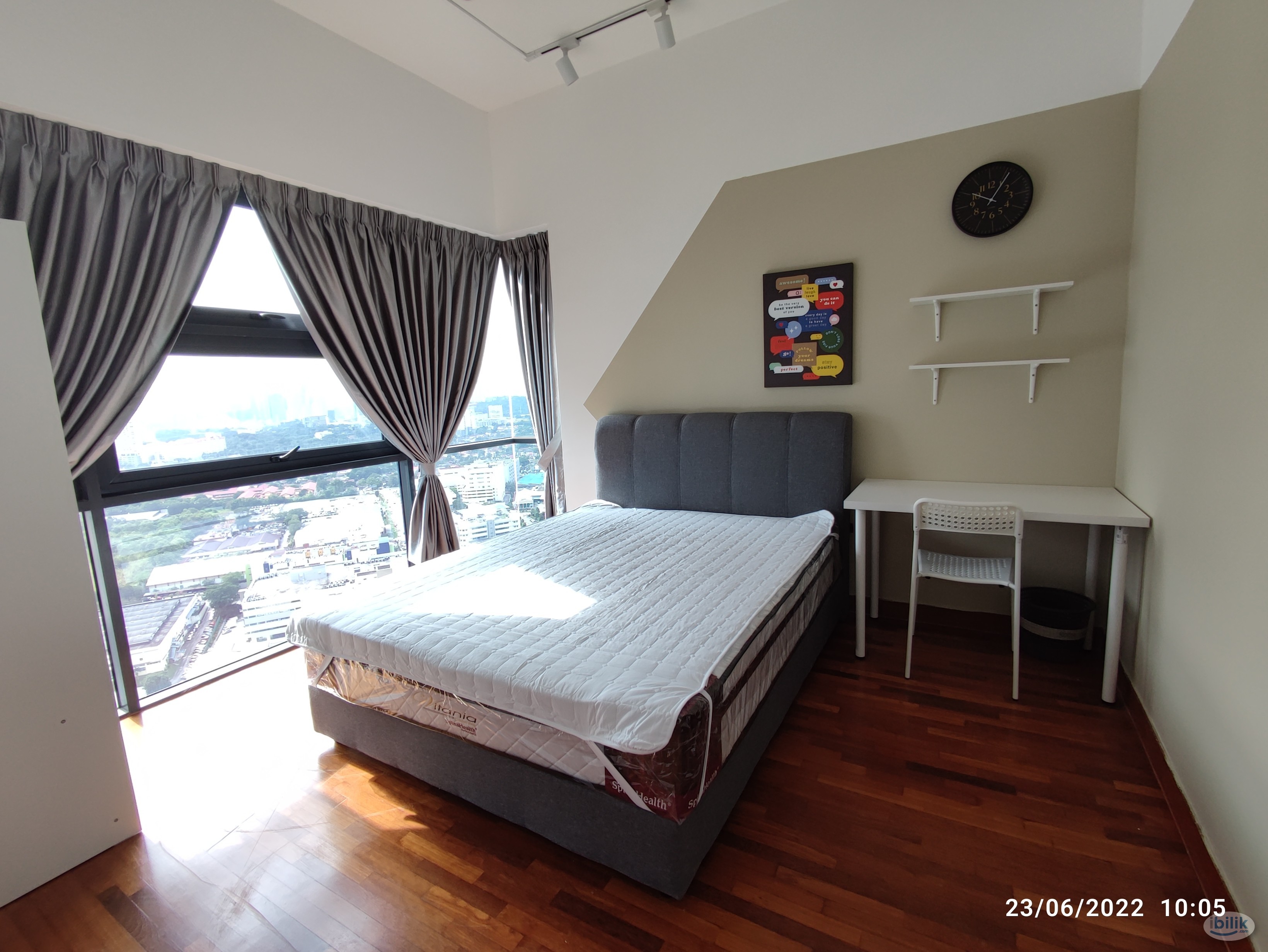 Master Room at Pacific Star, Petaling Jaya - Image 1