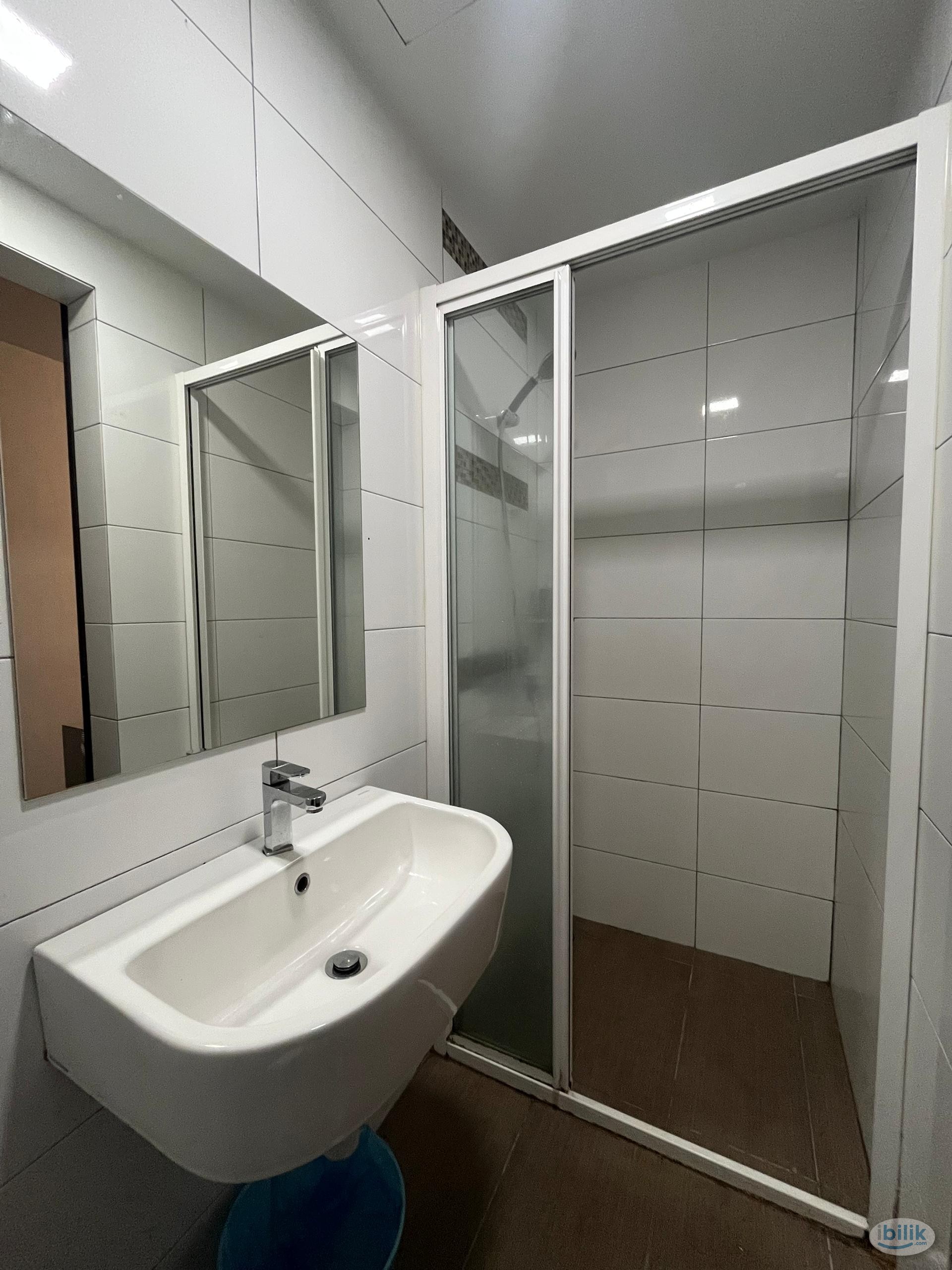 NEW CO-LIVING 🛋️ - 8 MINS TO MRT/LRT MALURI 🚆 - Image 3