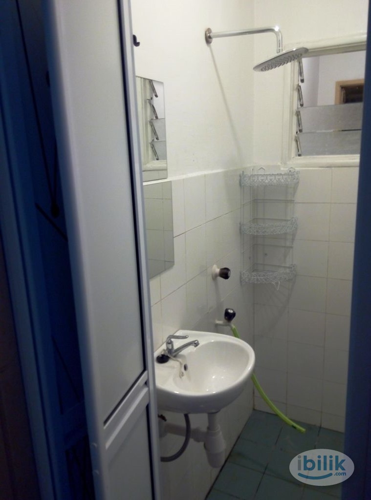 Single Room Wanita at Damansara Perdana, Petaling Jaya - Image 5