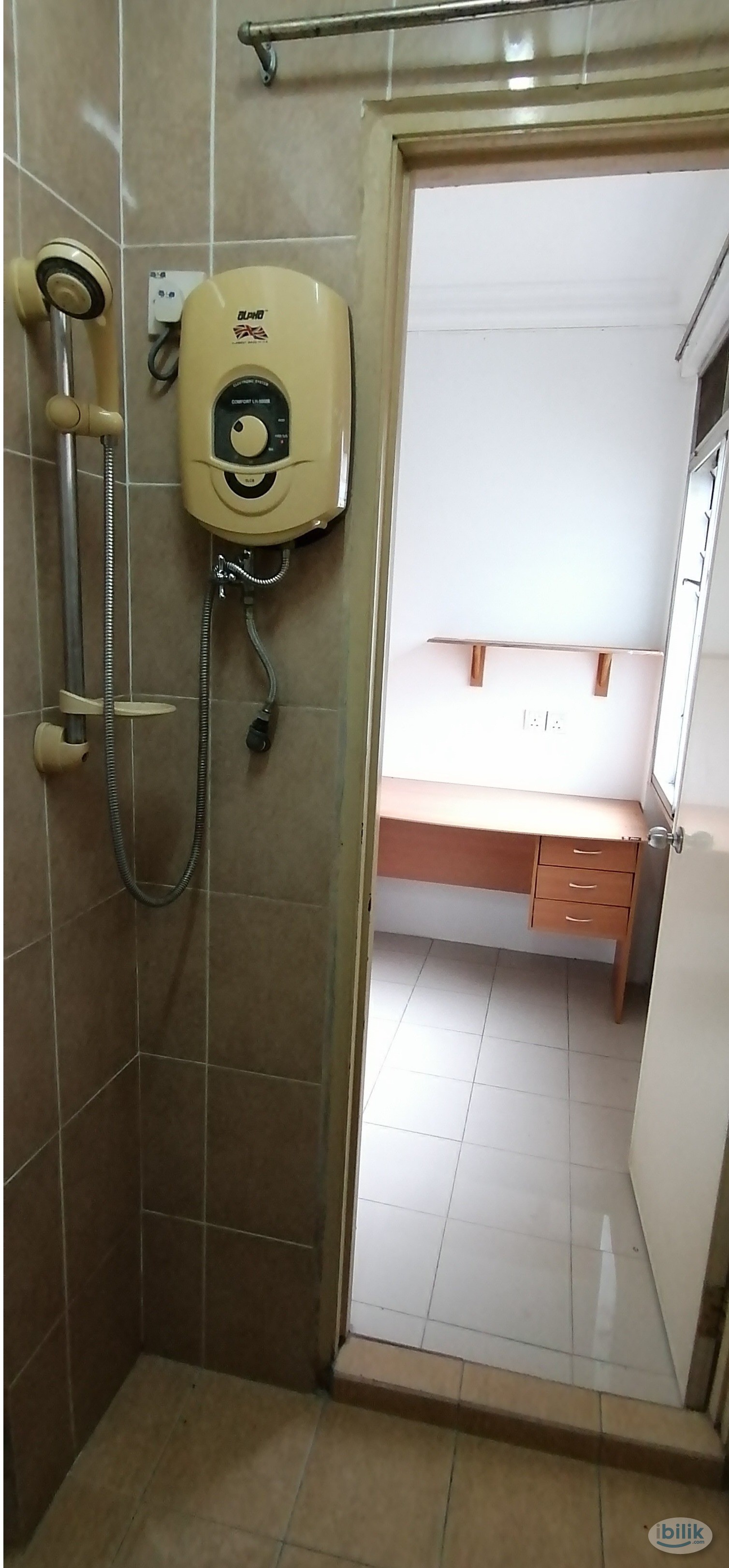$OFFER$ Master Room near Taylors Lakeside - Image 2