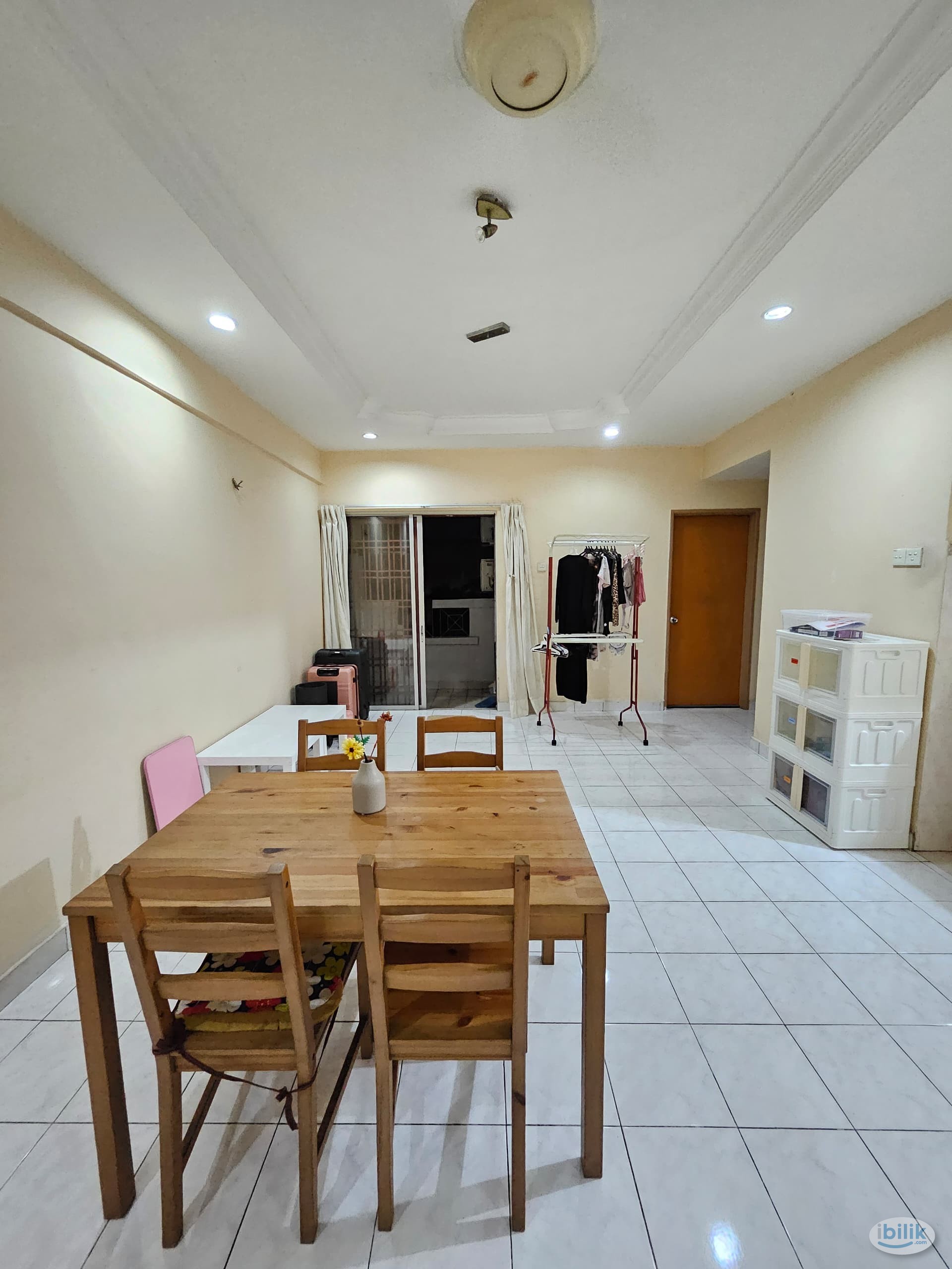 Master Room at Mutiara Damansara, Petaling Jaya (Lady Only) - Image 5