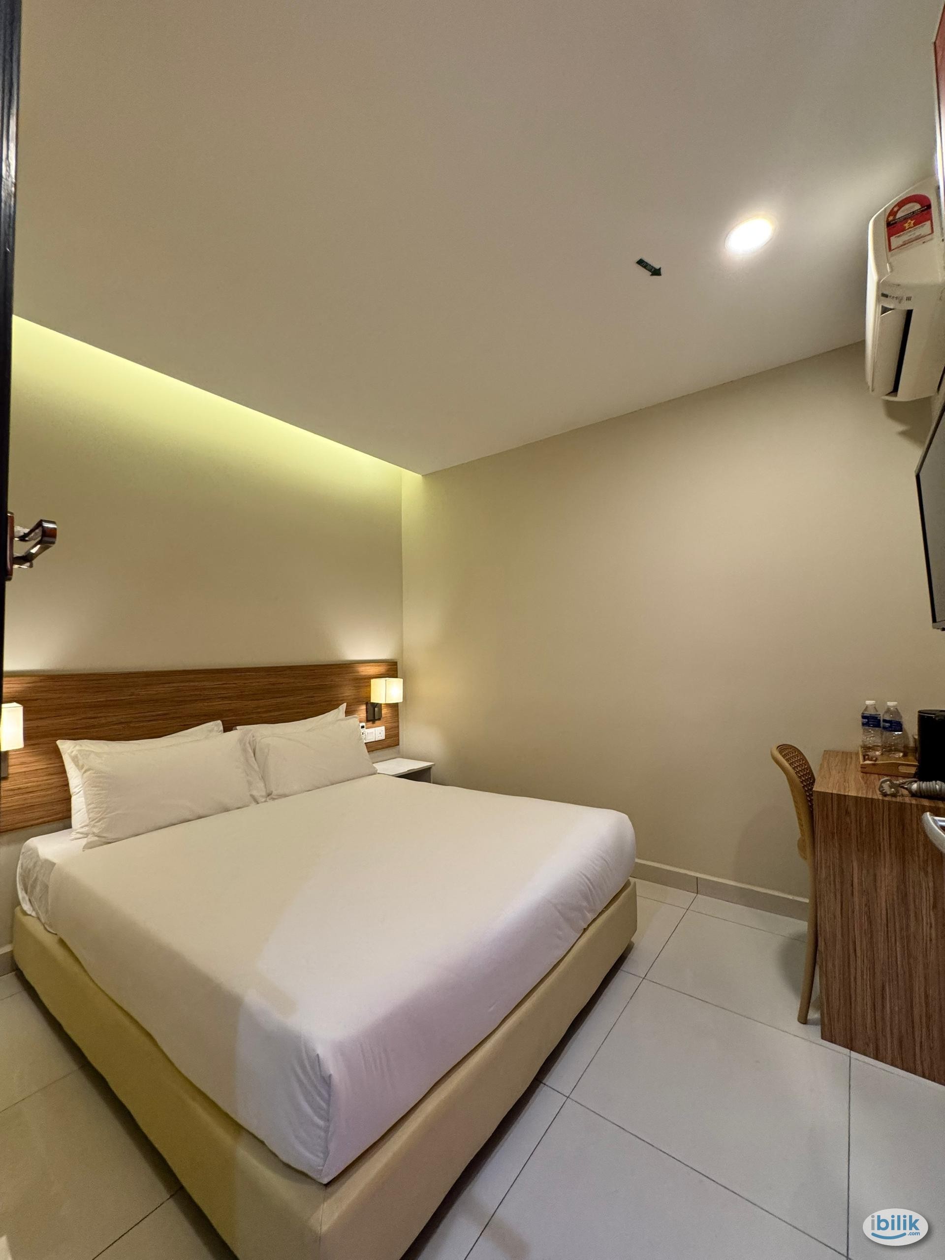 🚶 ♂️ 🚶‍♀️ *Just 3 min walk to* 🚉 **LRT Kelana Jaya!** 💰 **0 Deposit Allowed!** 🤑 📲DM now to secure your spot! 🏡✨ - Image 1