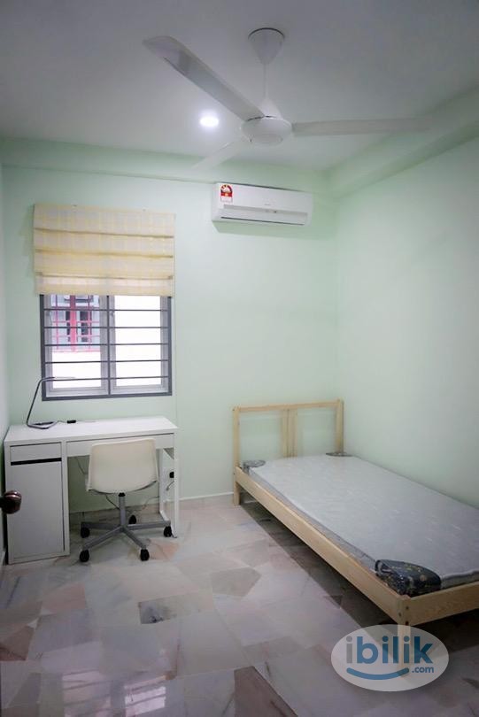 Single Room at Bandar Sunway, Petaling Jaya - Image 1