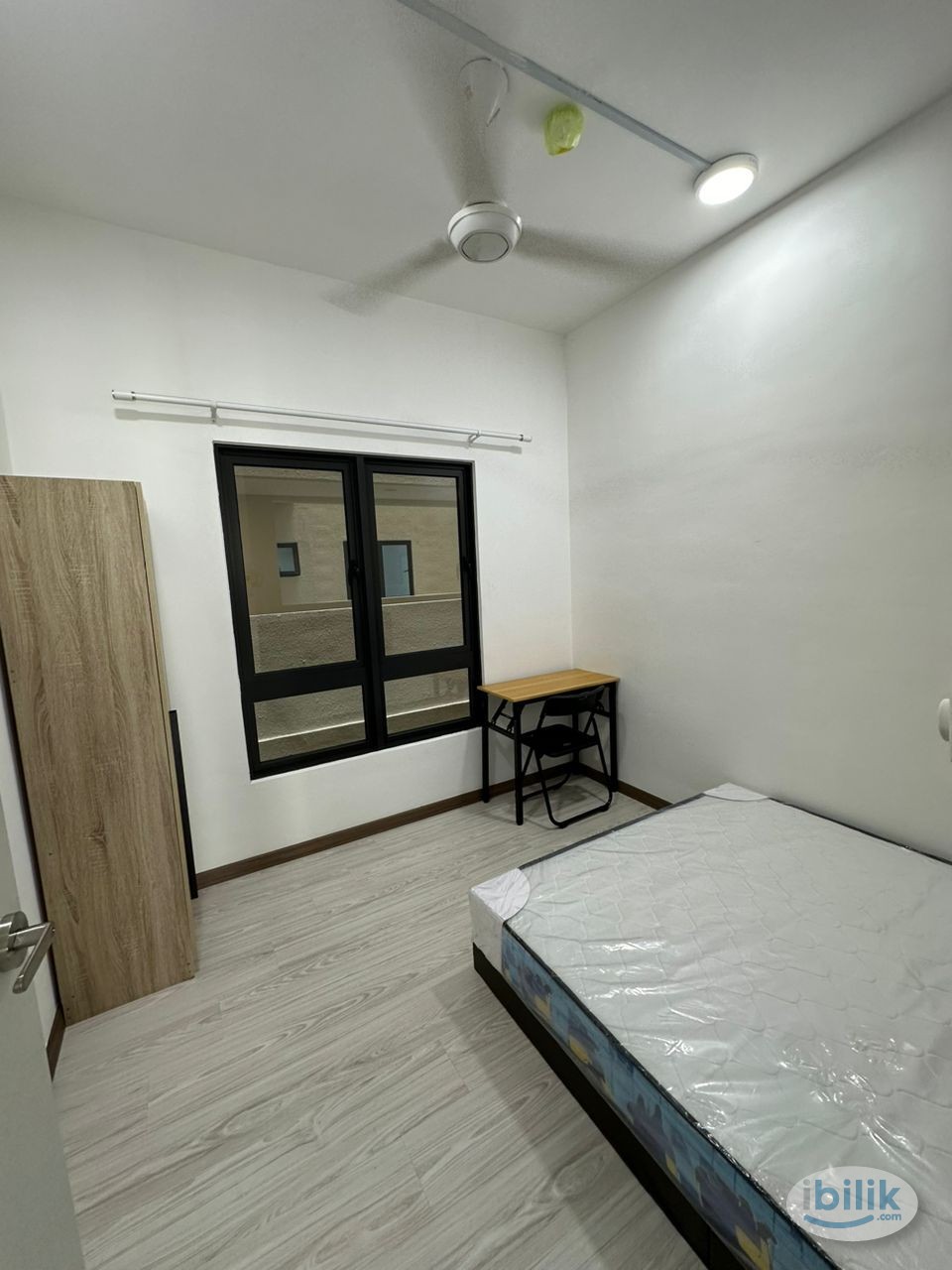 Middle Room at Kuchai Lama, Kuala Lumpur - Image 1
