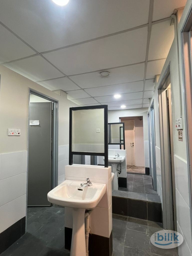 ‼️ FEMALE Unit ‼️Room for Rent near LRT USJ 21 Subang Jaya - Image 5